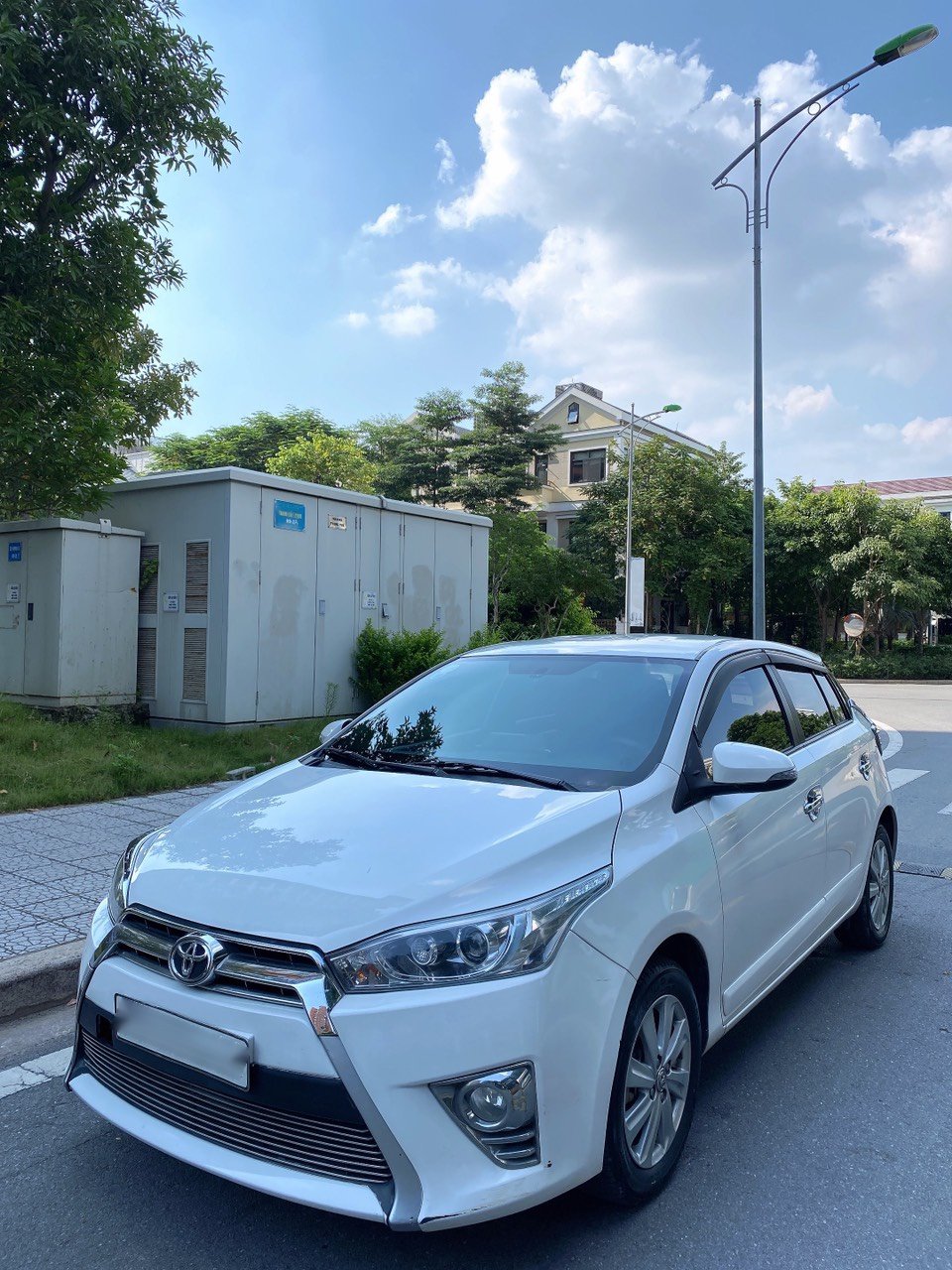 Toyota Yaris 2015 - Không taxi, không dịch vụ