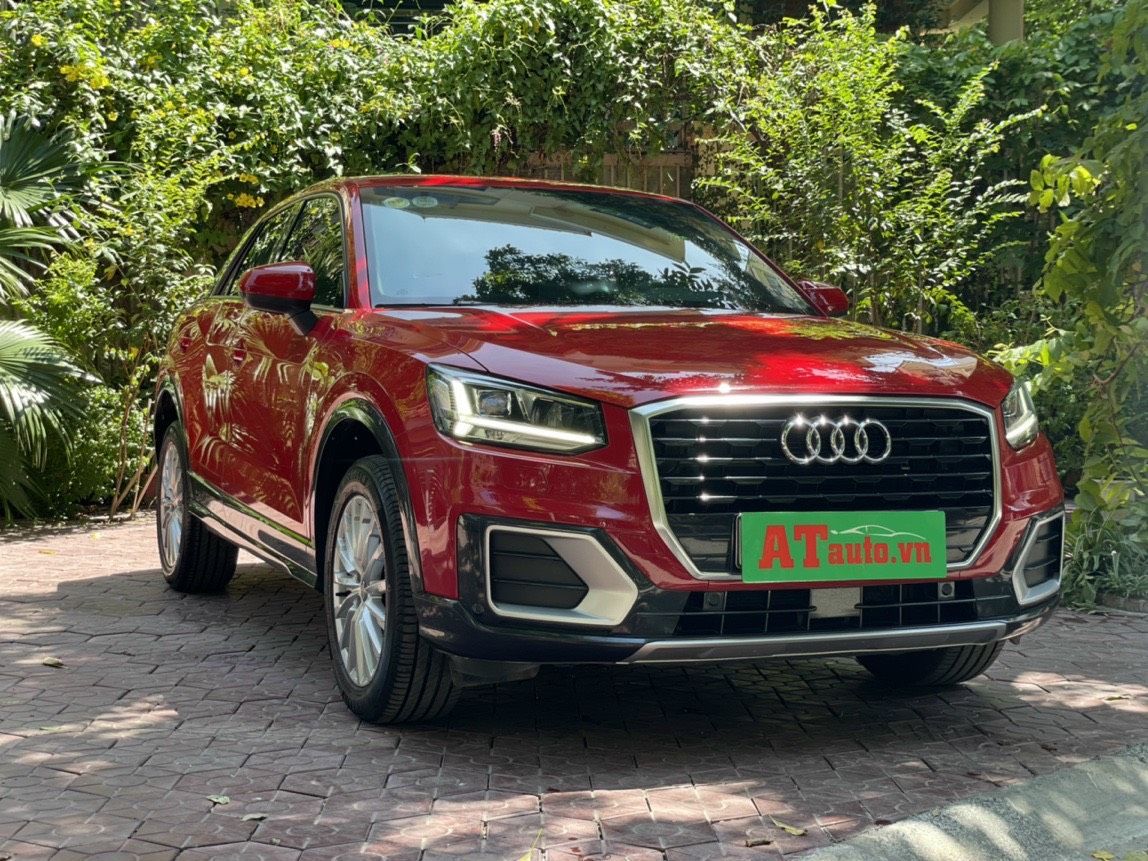 Audi Q2 2018 - Màu đỏ, nhập khẩu