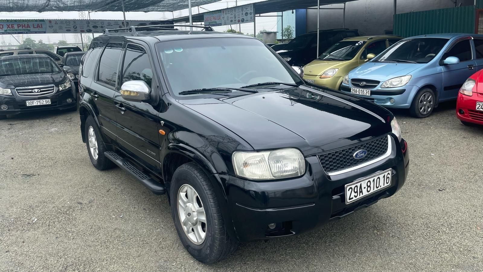 Ford Escape 2001 - Cần bán xe giá chỉ 118tr