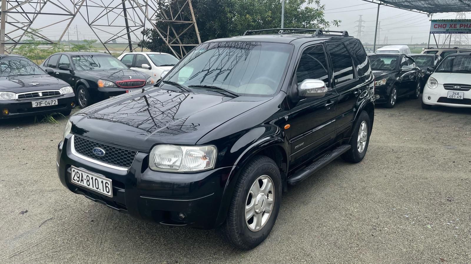 Ford Escape 2001 - Cần bán xe giá chỉ 118tr