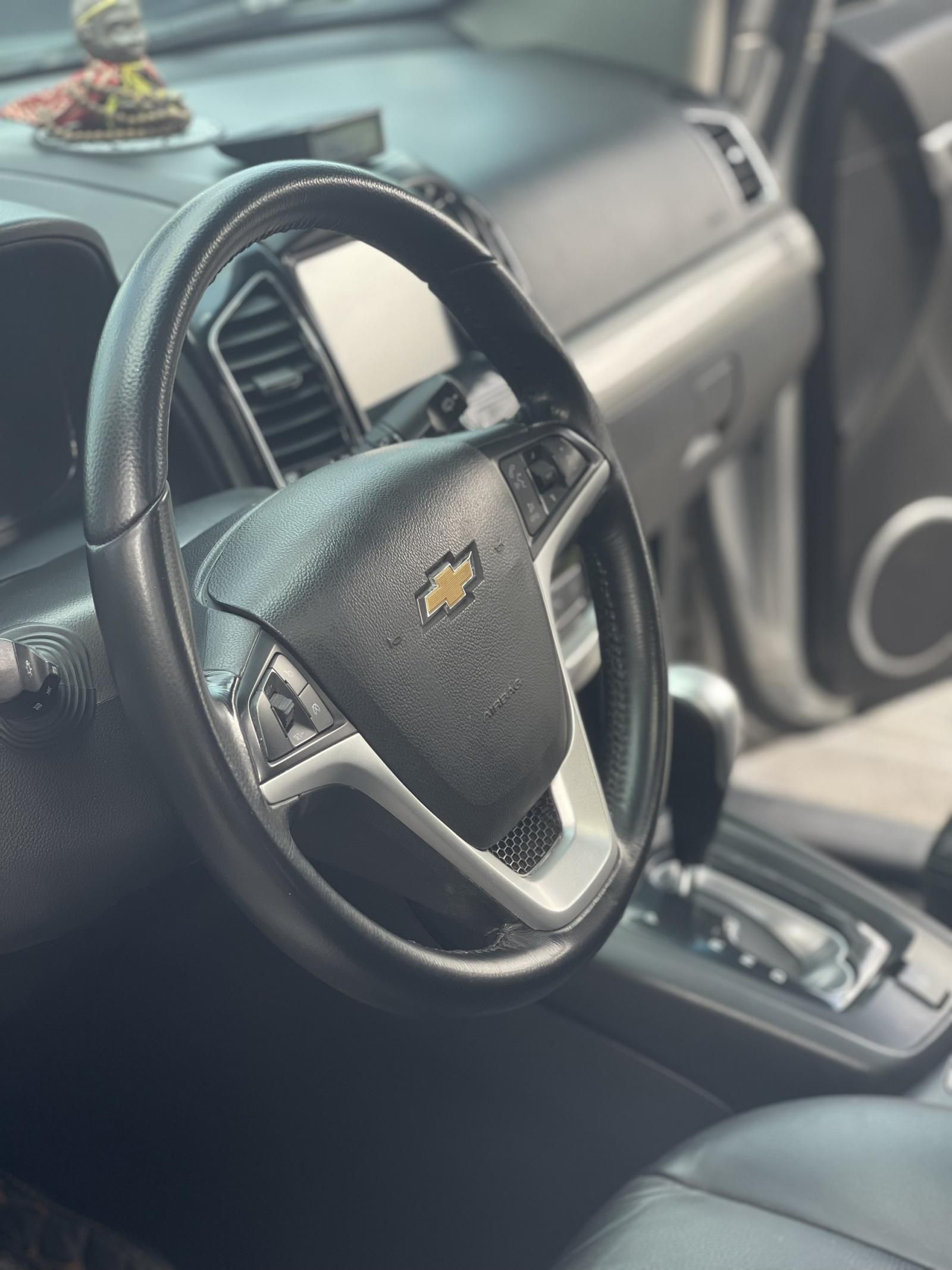Chevrolet Captiva 2016 - Màu bạc giá ưu đãi