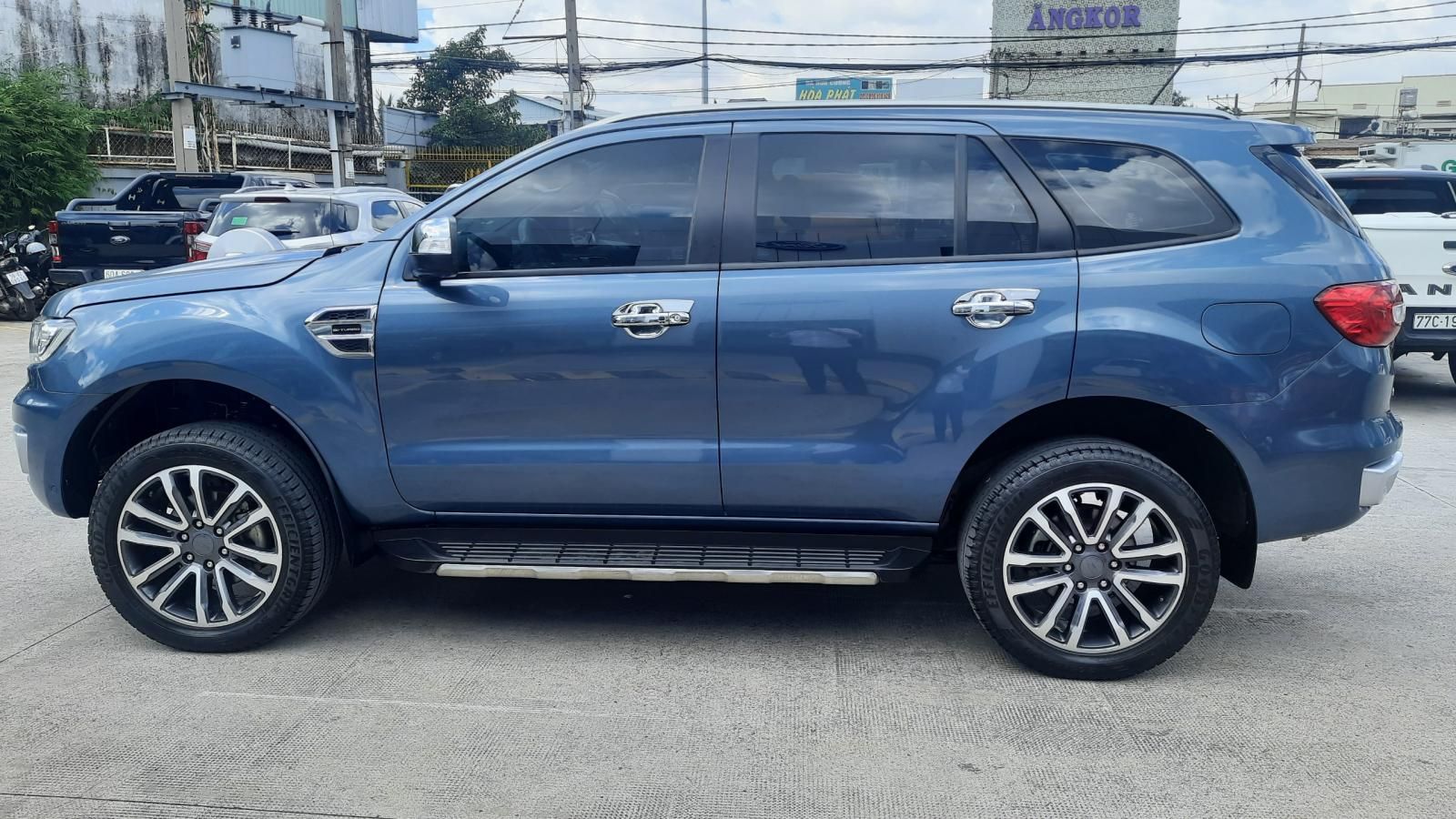 Ford Everest 2019 - Xe còn rất mới