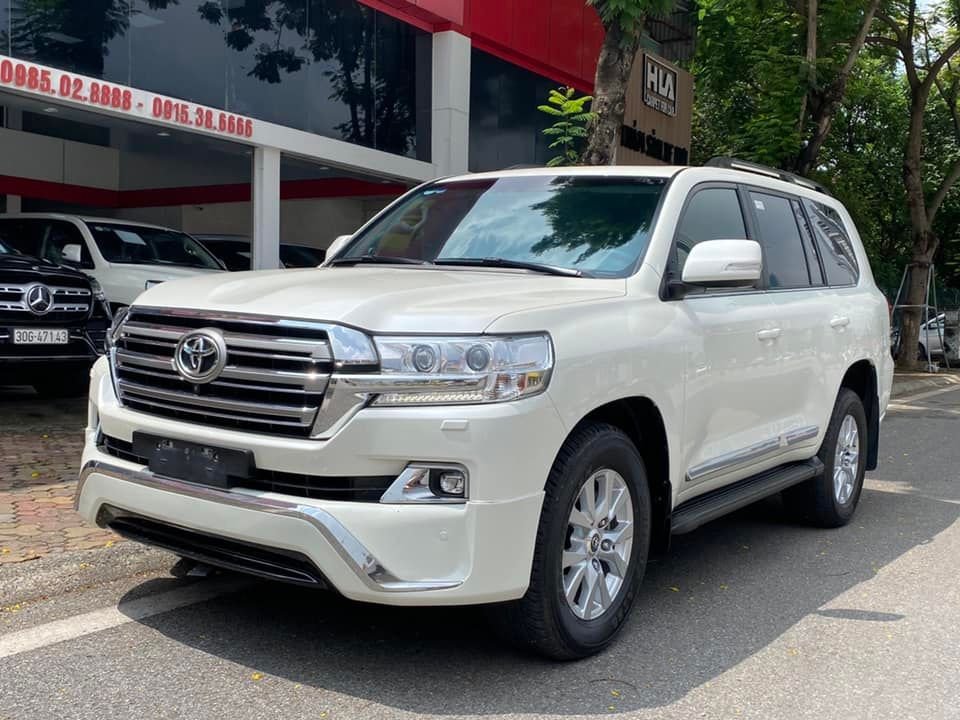 Toyota Land Cruiser 2020 - Tên công ty