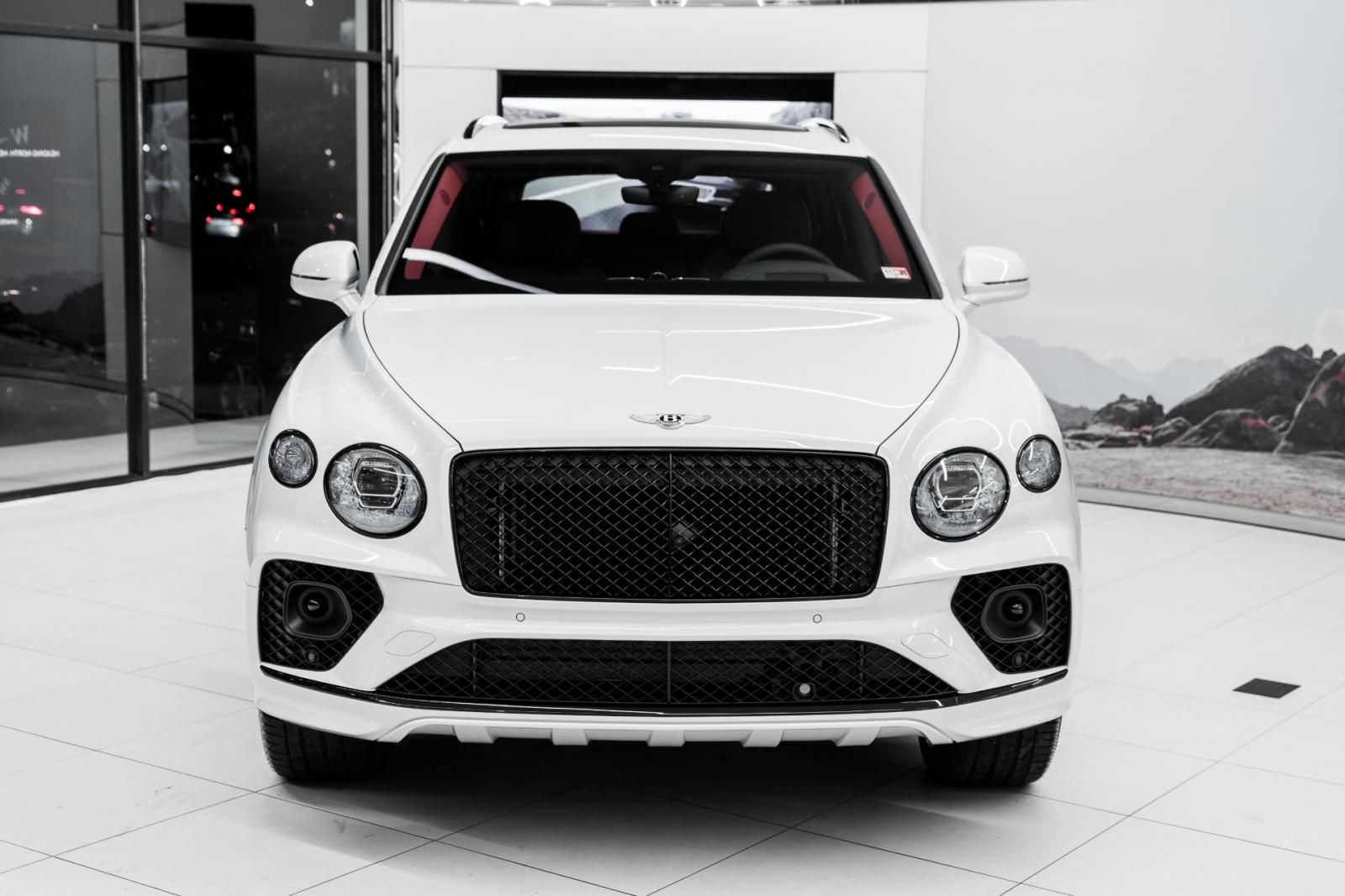 Bentley Bentayga 2022 - Cần bán xe màu trắng