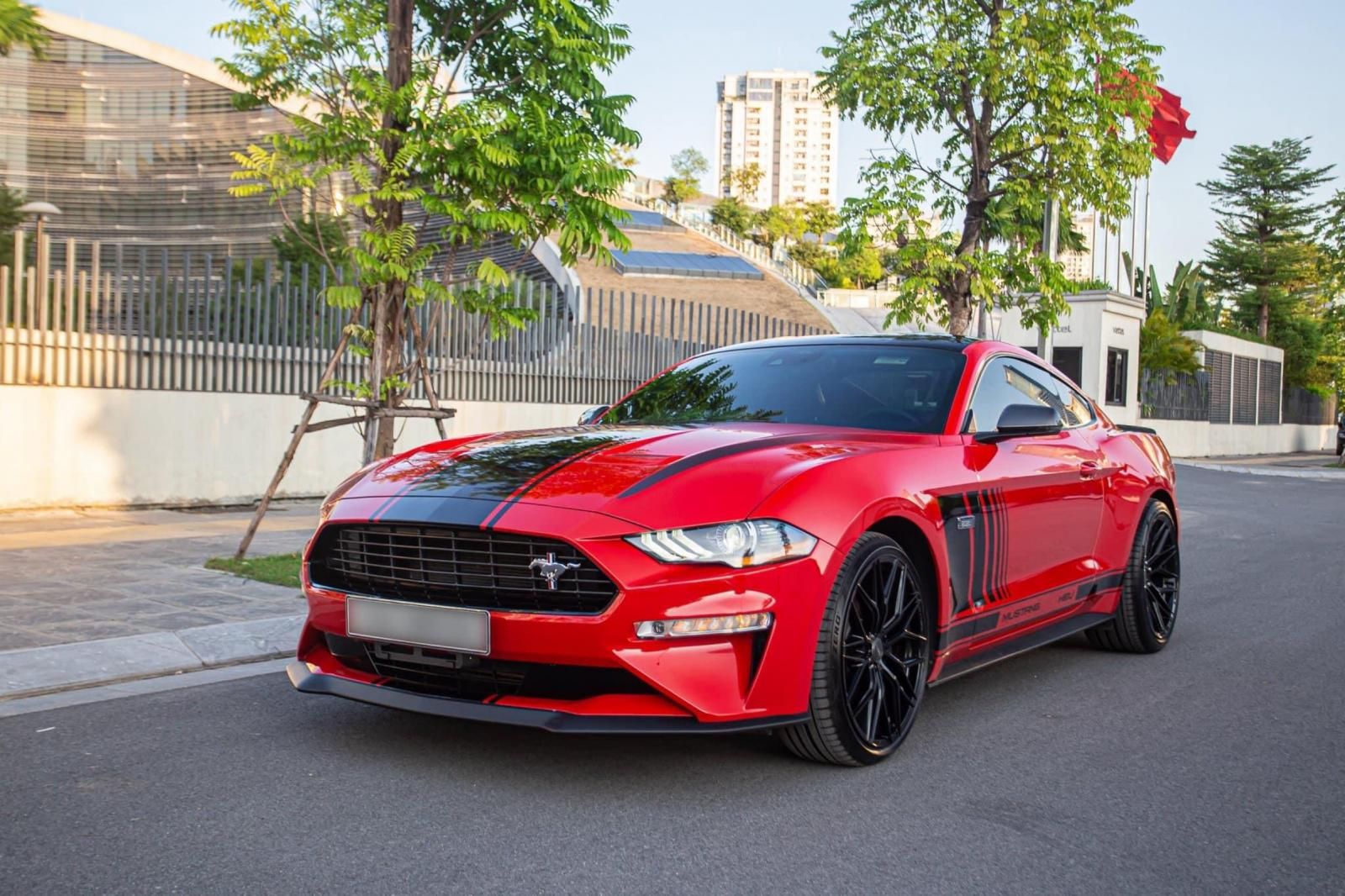 Ford Mustang 2021 - Bán xe bản độc hiệu năng cao lướt 2021 nhập khẩu Mỹ