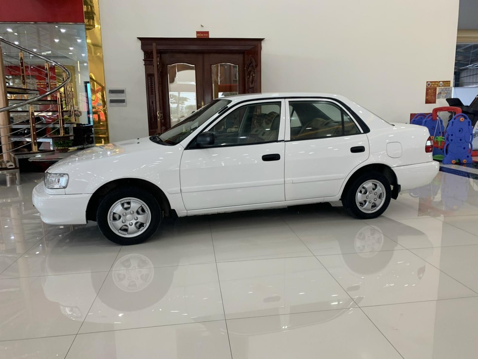 Toyota Corolla 2001 - Giá 105 triệu