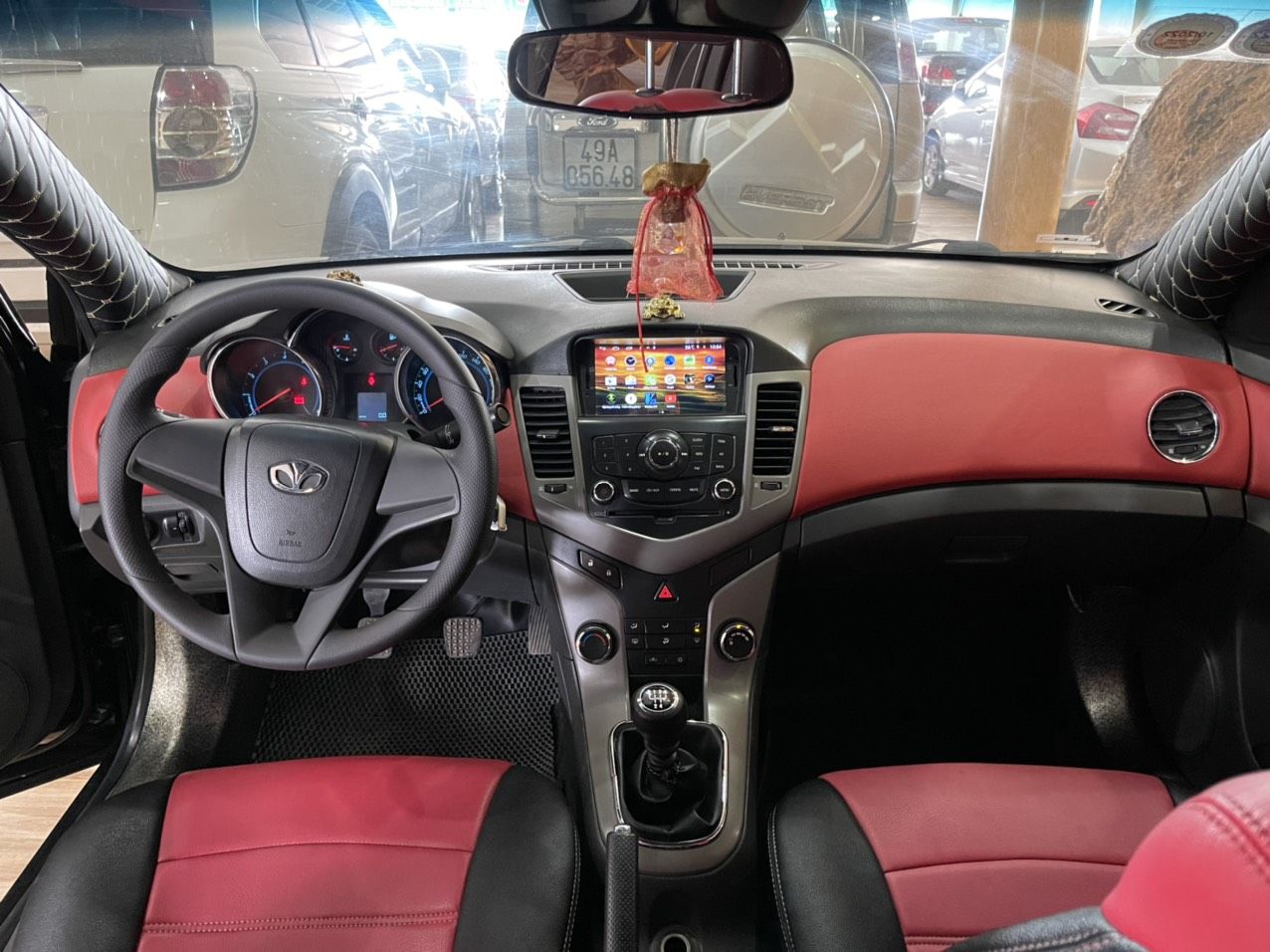 Chevrolet Cruze 2010 - Màu đen số sàn, giá chỉ 215 triệu