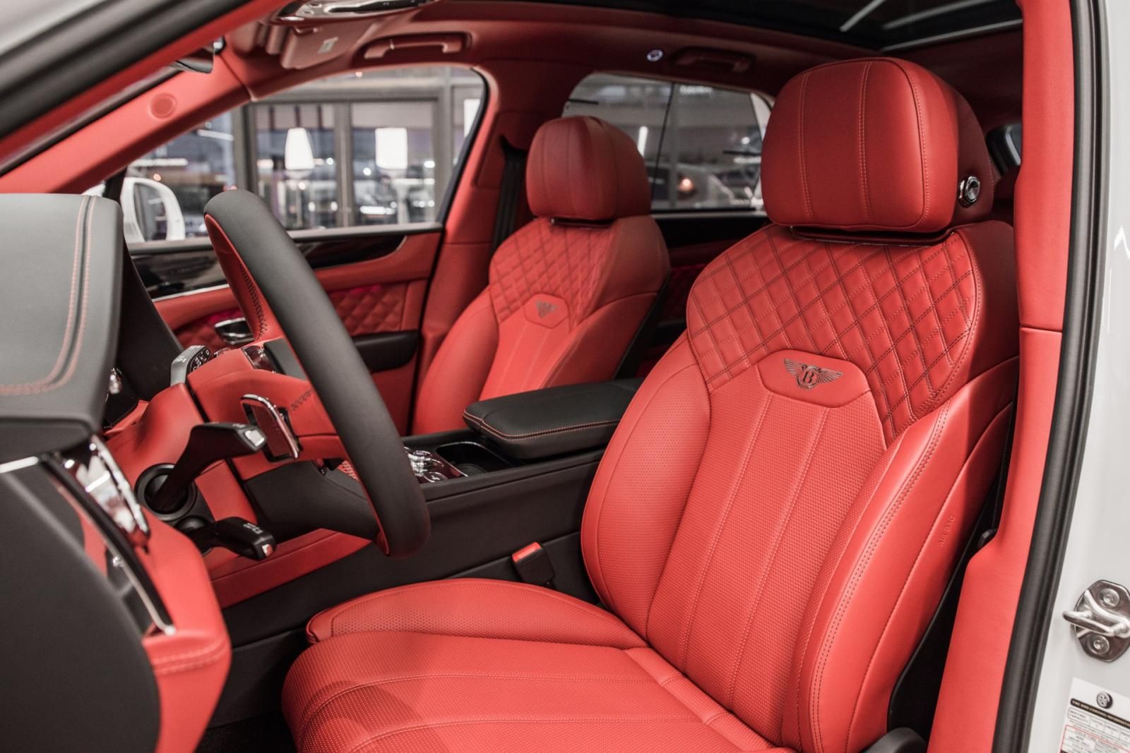 Bentley Bentayga 2022 - Cần bán xe màu trắng