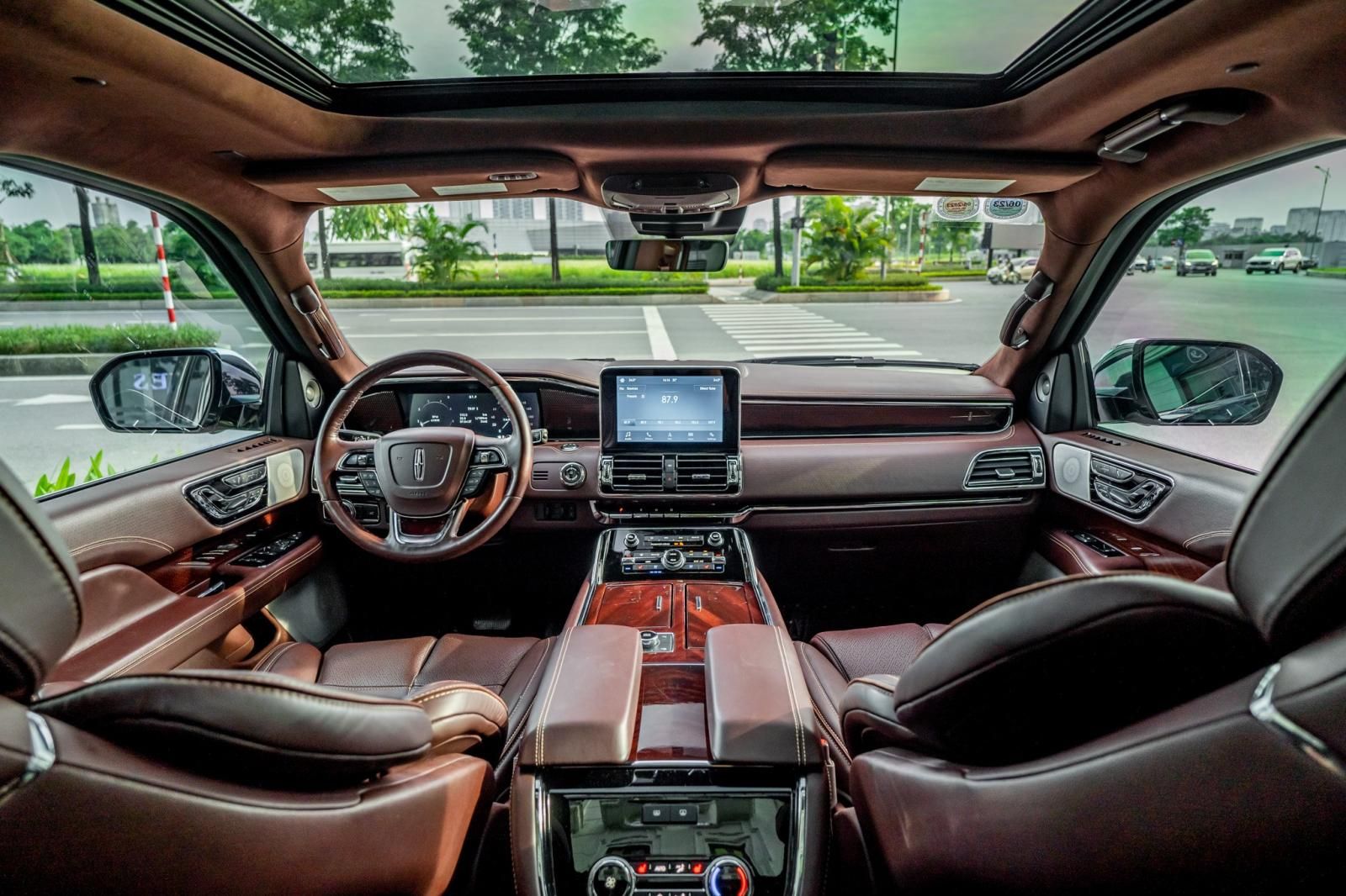 Lincoln Navigator 2019 - Lướt 1v6 km