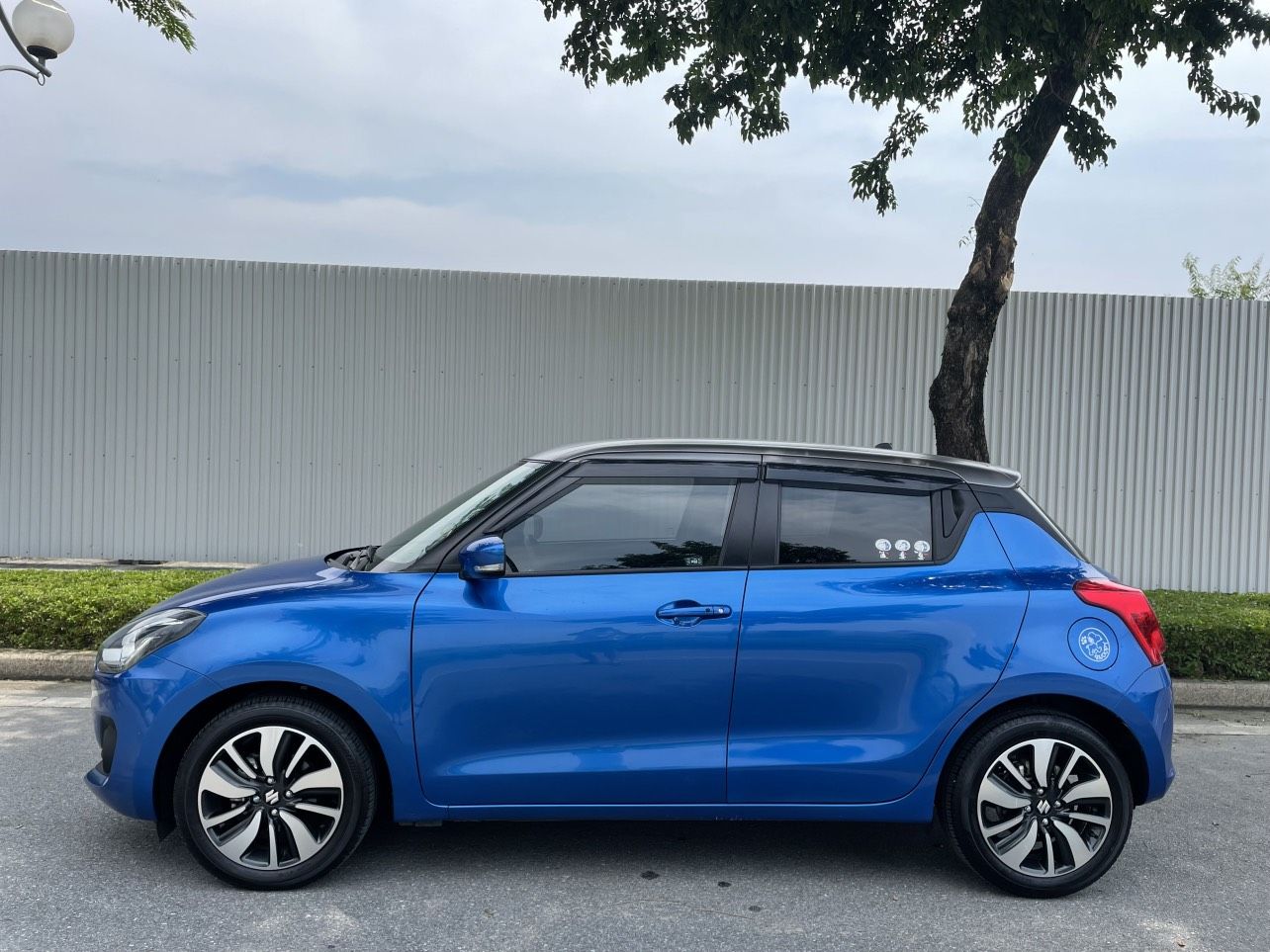 Suzuki Swift 2020 - Nhận xe giá tốt, tặng thẻ bảo dưỡng Free 1 năm