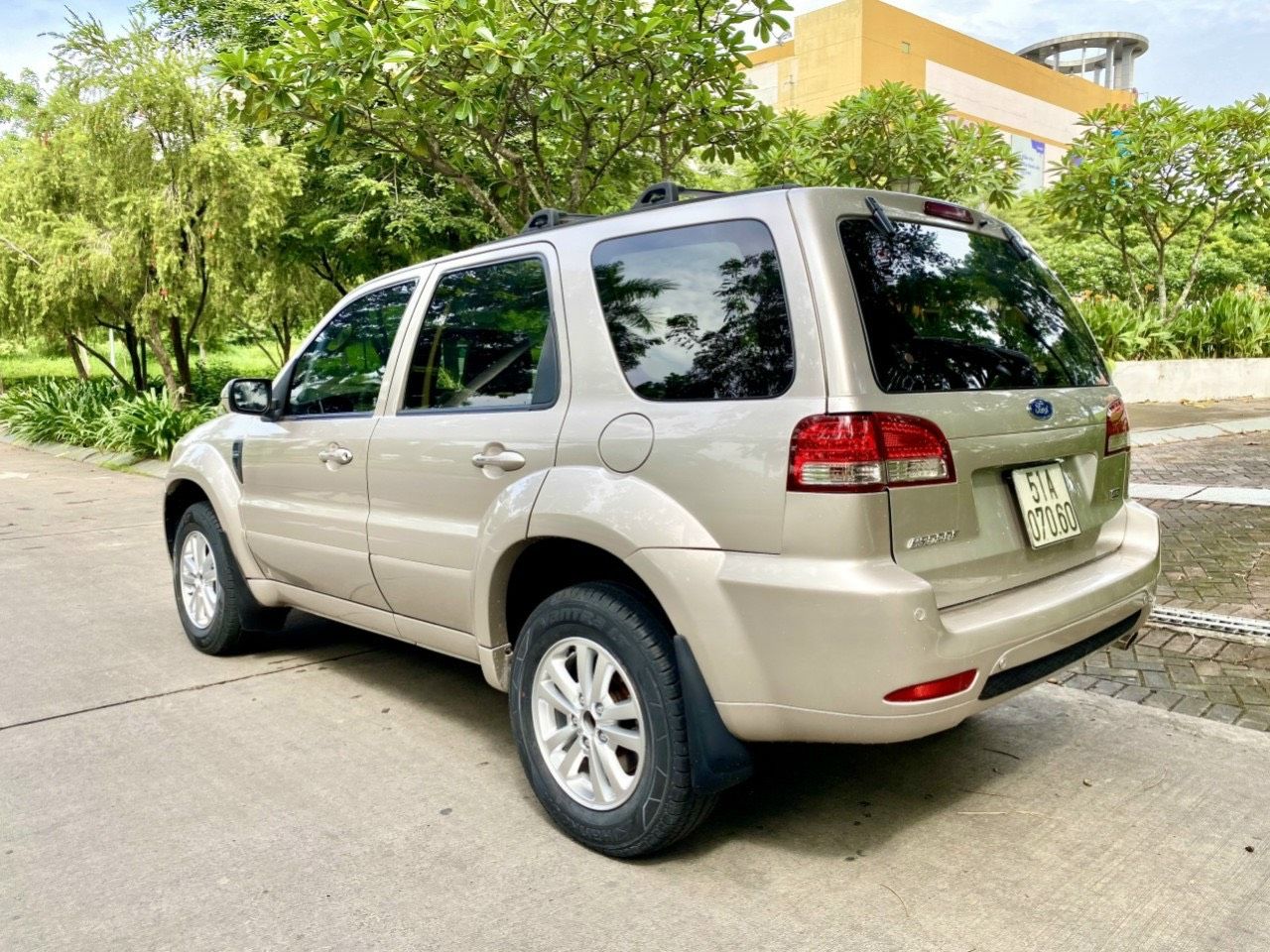 Ford Escape 2011 - Bao rút hồ sơ, giao xe toàn quốc