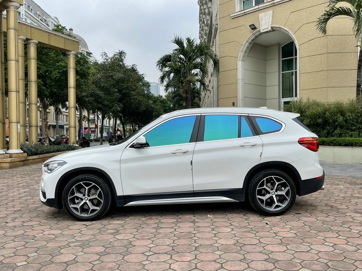 BMW X1 2018 - Model 2019, mới zin - Siêu nhiều đồ chơi