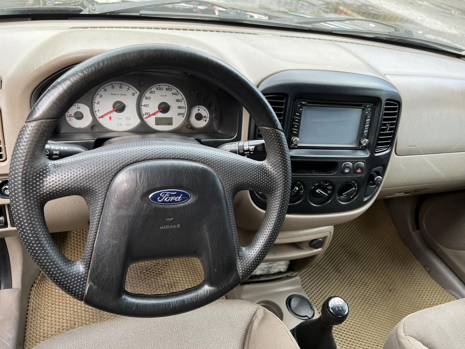 Ford Escape 2003 - Giá 145tr