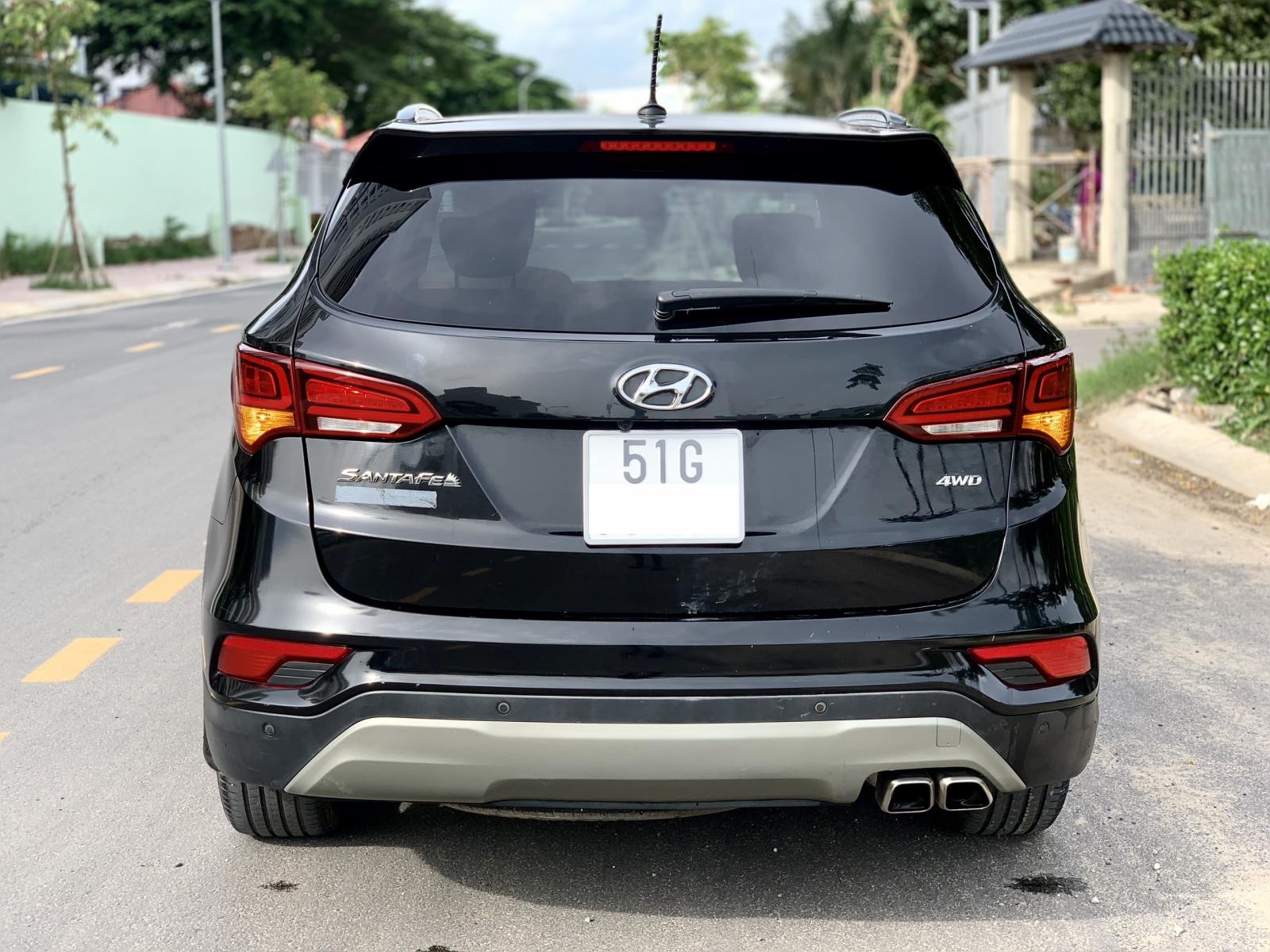 Hyundai Santa Fe 2018 - Bán xe Huyndai Santafe 4x4 Full xăng bản đặt biệt cuối 2018