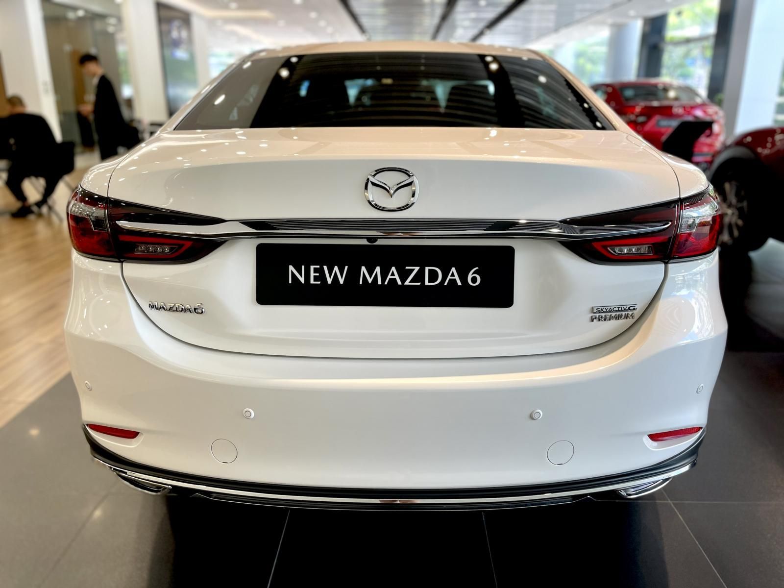 Mazda 6 2022 - Giảm sốc 72 triệu tùy phiên bản + tặng BHVC + gói phụ kiện - 01 năm chăm xe miễn phí