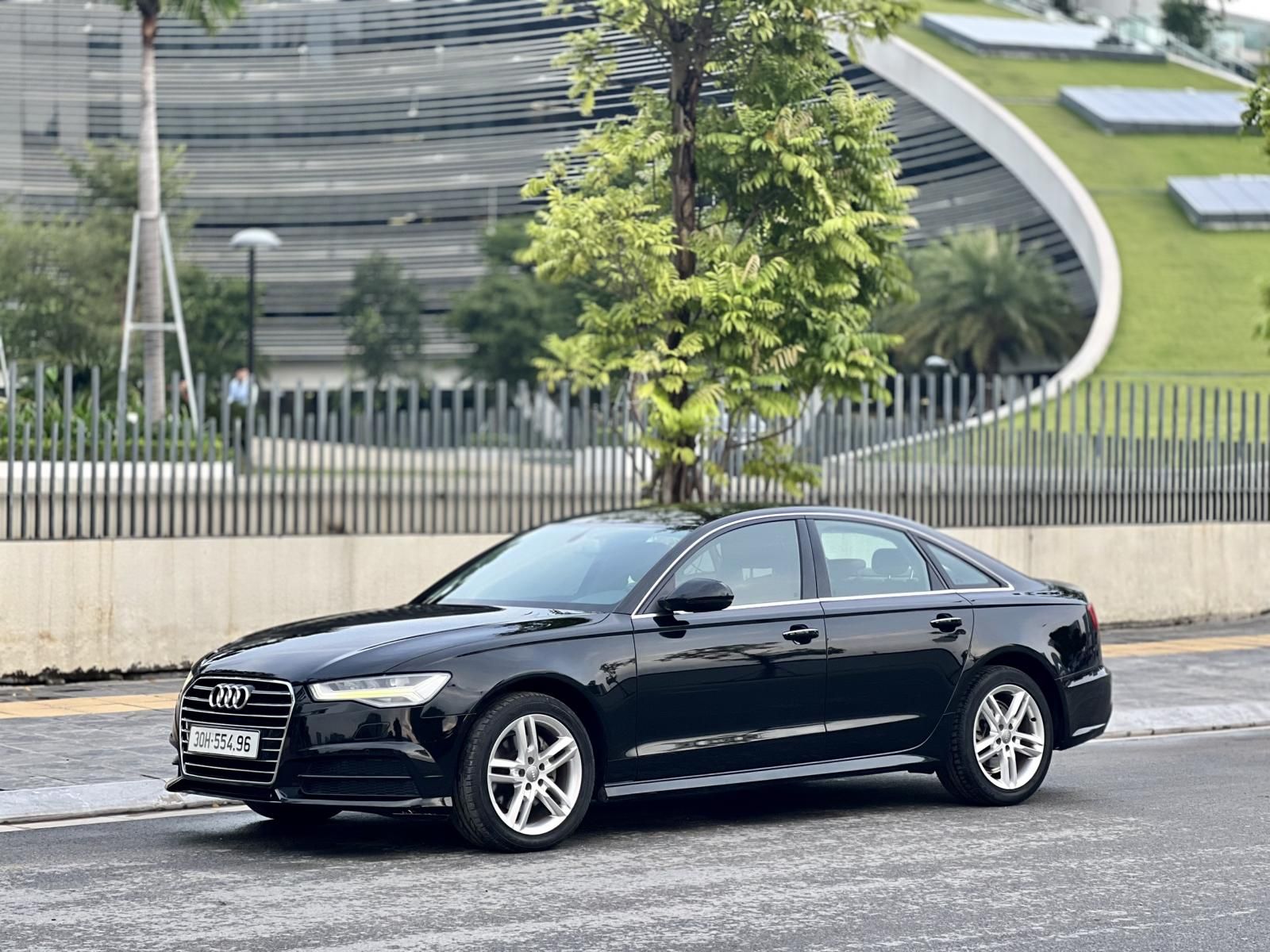 Audi A6 2016 - Xe màu đen, xe nhập