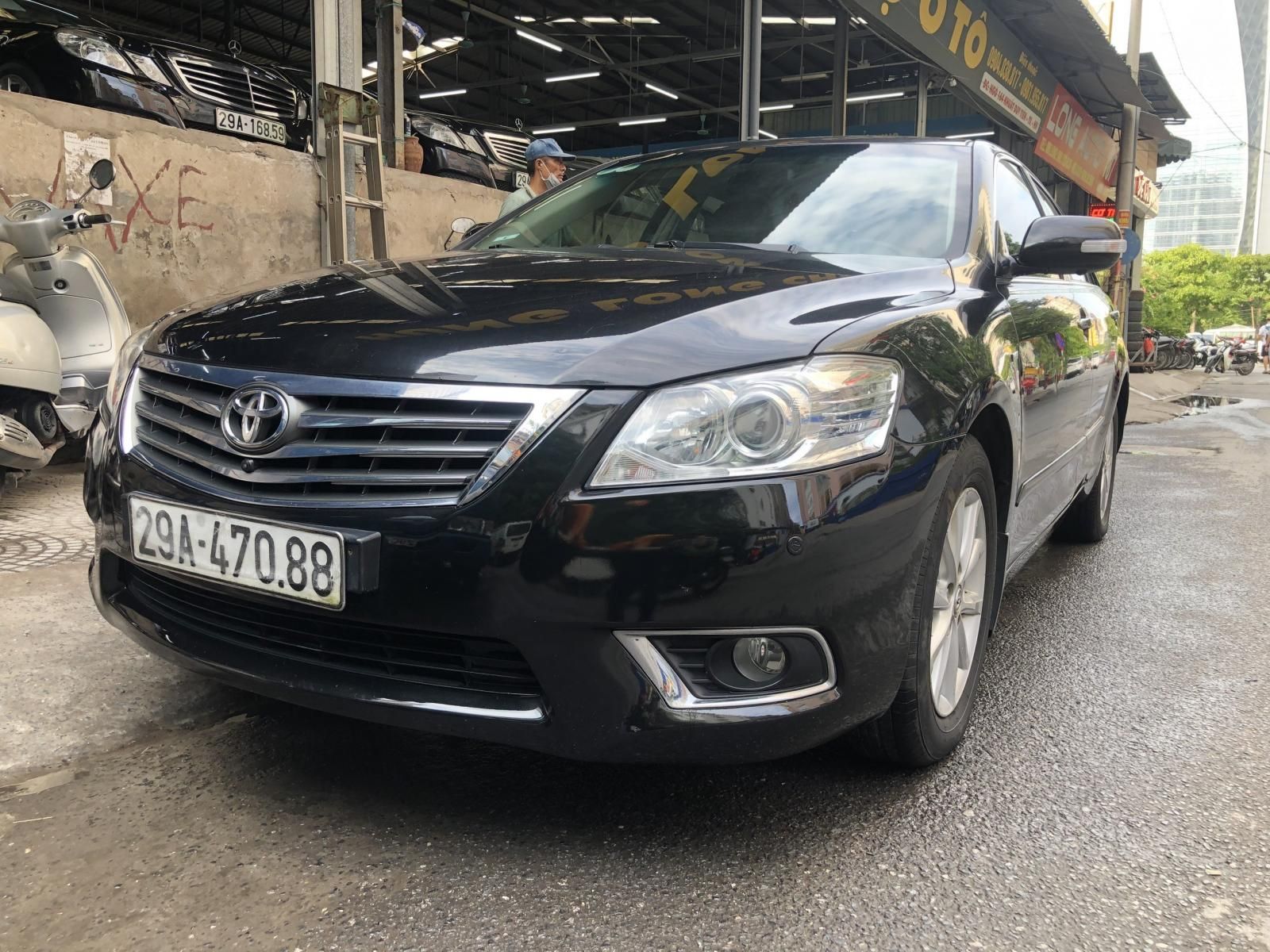 Toyota Camry 2011 - Màu đen, giá tốt