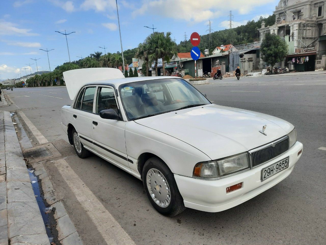 Nissan Laurel 1989 - Máy dầu số tự động