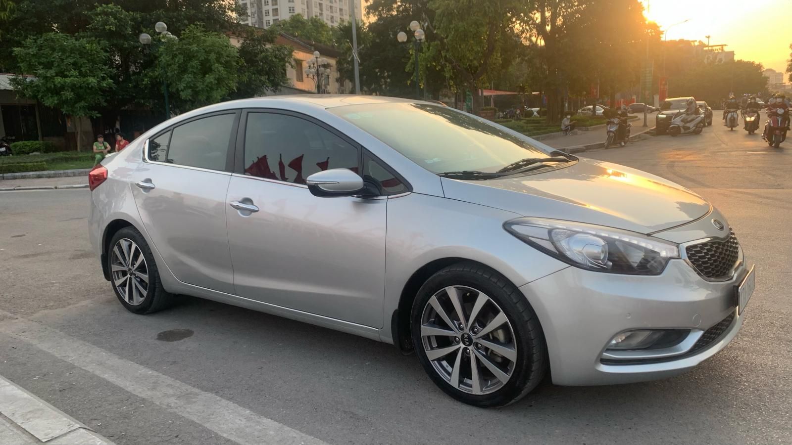 Kia K3 2013 - Đăng ký 2014 bản full, xe gia đình