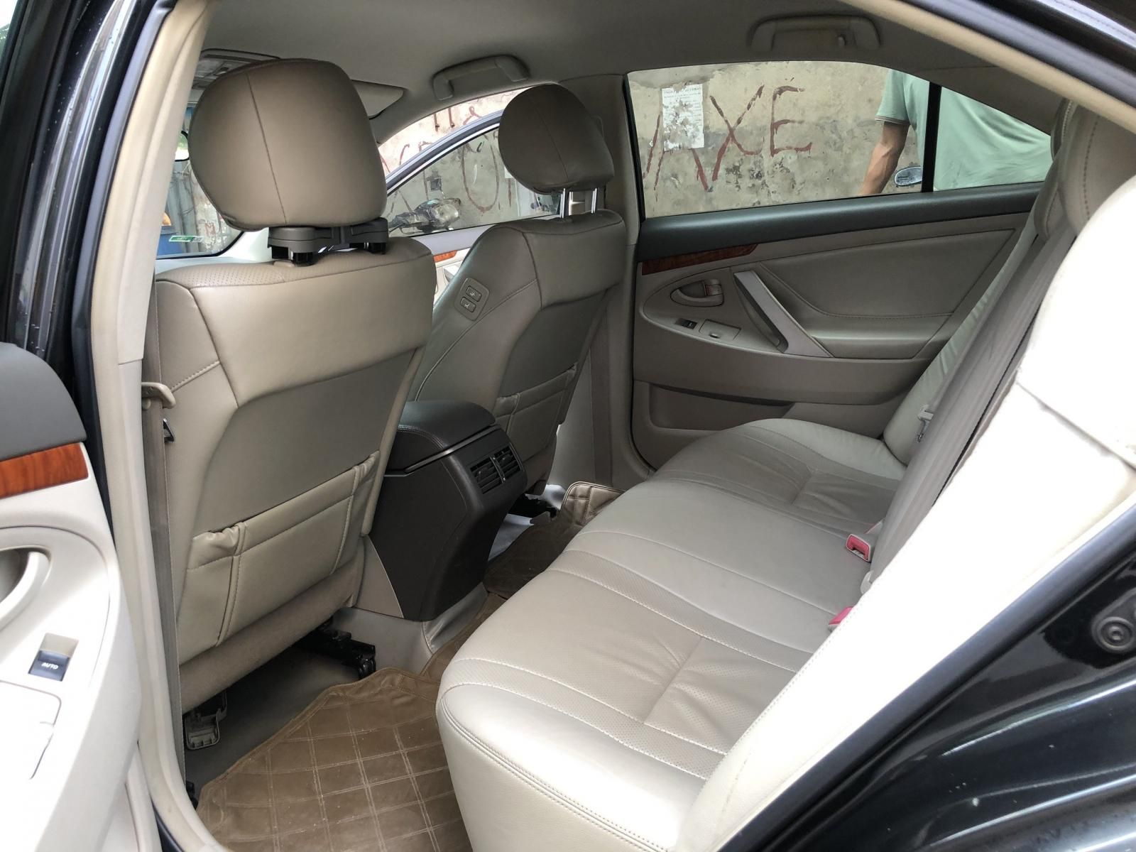 Toyota Camry 2011 - Màu đen, giá tốt