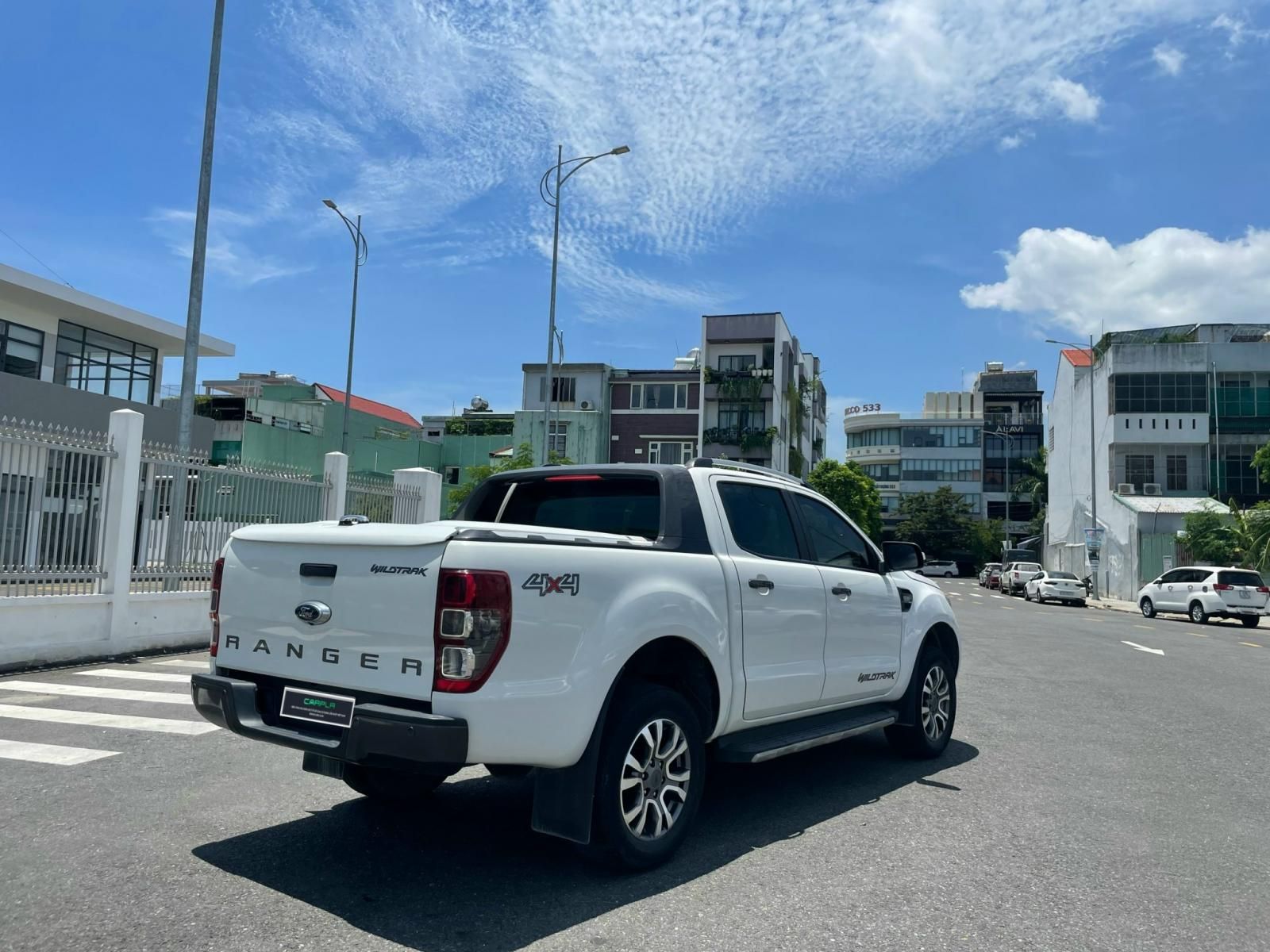 Ford Ranger 2017 - Giá bán 745tr