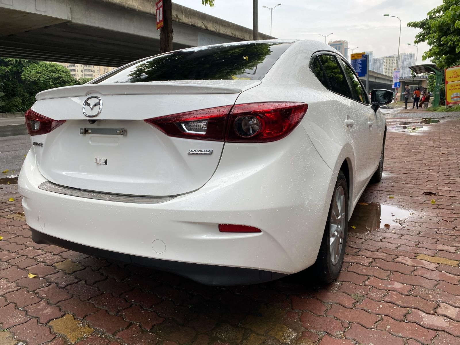 Mazda 3 2017 - Số tự động, biển phố không mất 20 triệu, xe 1 chủ đẹp long lanh, lốp theo xe còn 5 quả, gia đình đi ít, giữ gìn cẩn thận