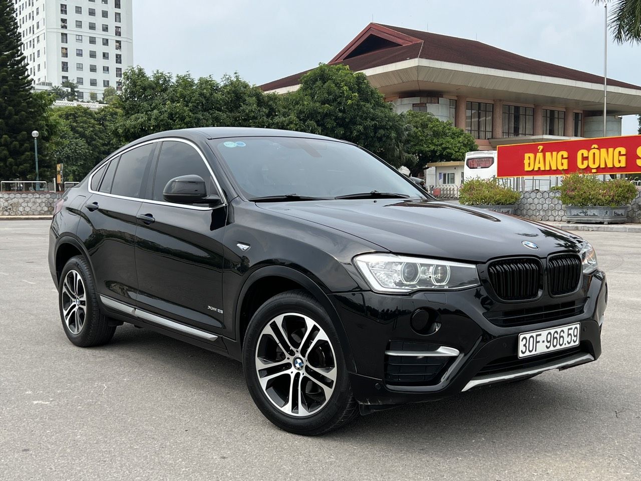 BMW X4 2014 - Nhập Đức nguyên chiếc - Màu đen ánh kim, hỗ trợ vay bank