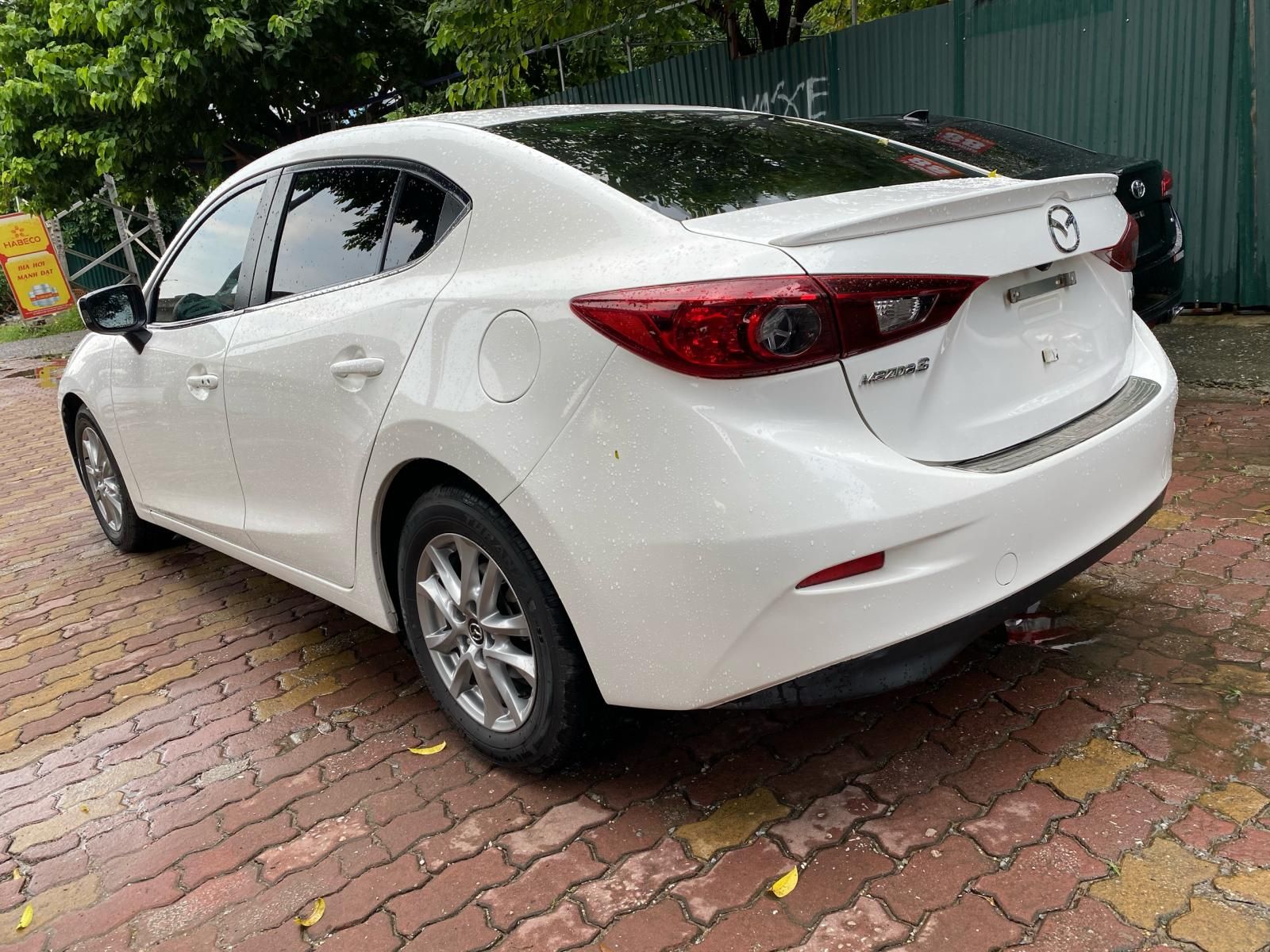 Mazda 3 2017 - Số tự động, biển phố không mất 20 triệu, xe 1 chủ đẹp long lanh, lốp theo xe còn 5 quả, gia đình đi ít, giữ gìn cẩn thận