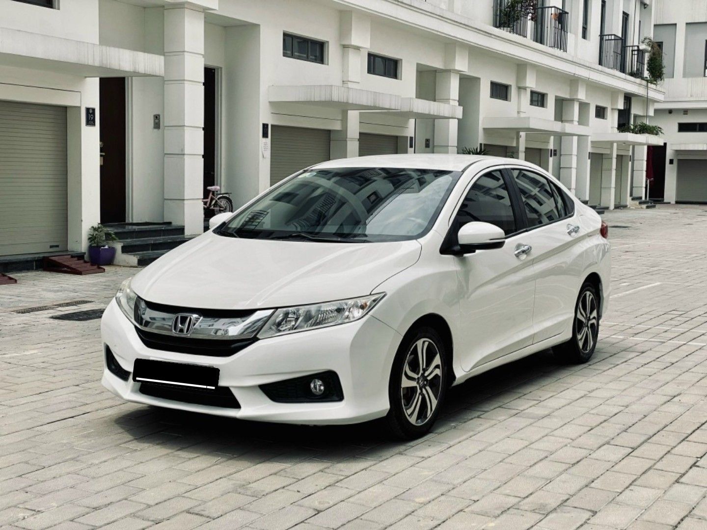 Honda City 2017 - Màu trắng, giá cực tốt