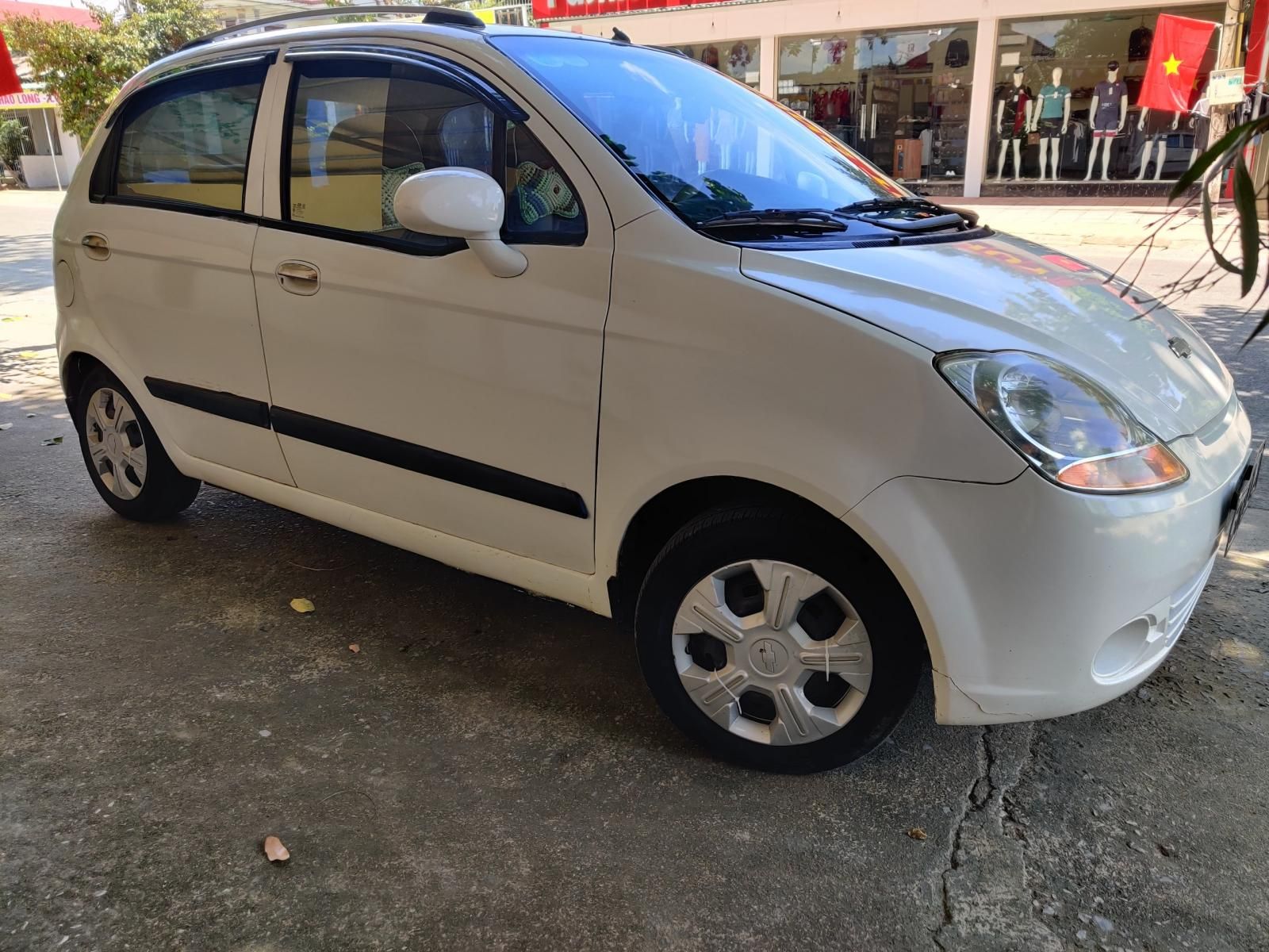 Chevrolet Spark 2009 - Số sàn, màu trắng