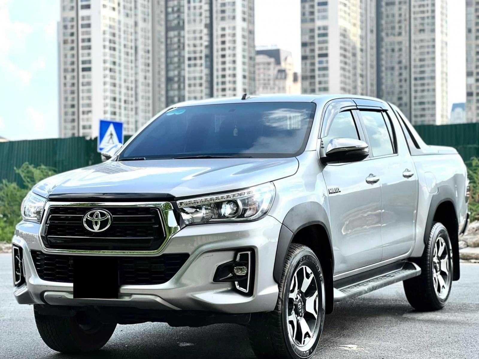 Toyota Hilux 2019 - Nhập khẩu