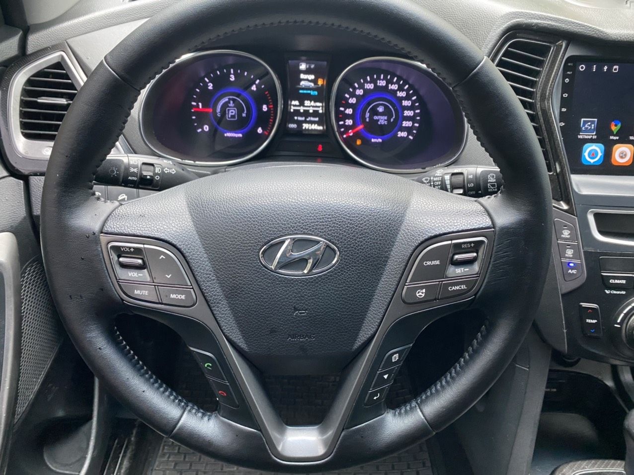 Hyundai Santa Fe 2015 - Đăng ký 2015 còn mới, giá chỉ 745tr