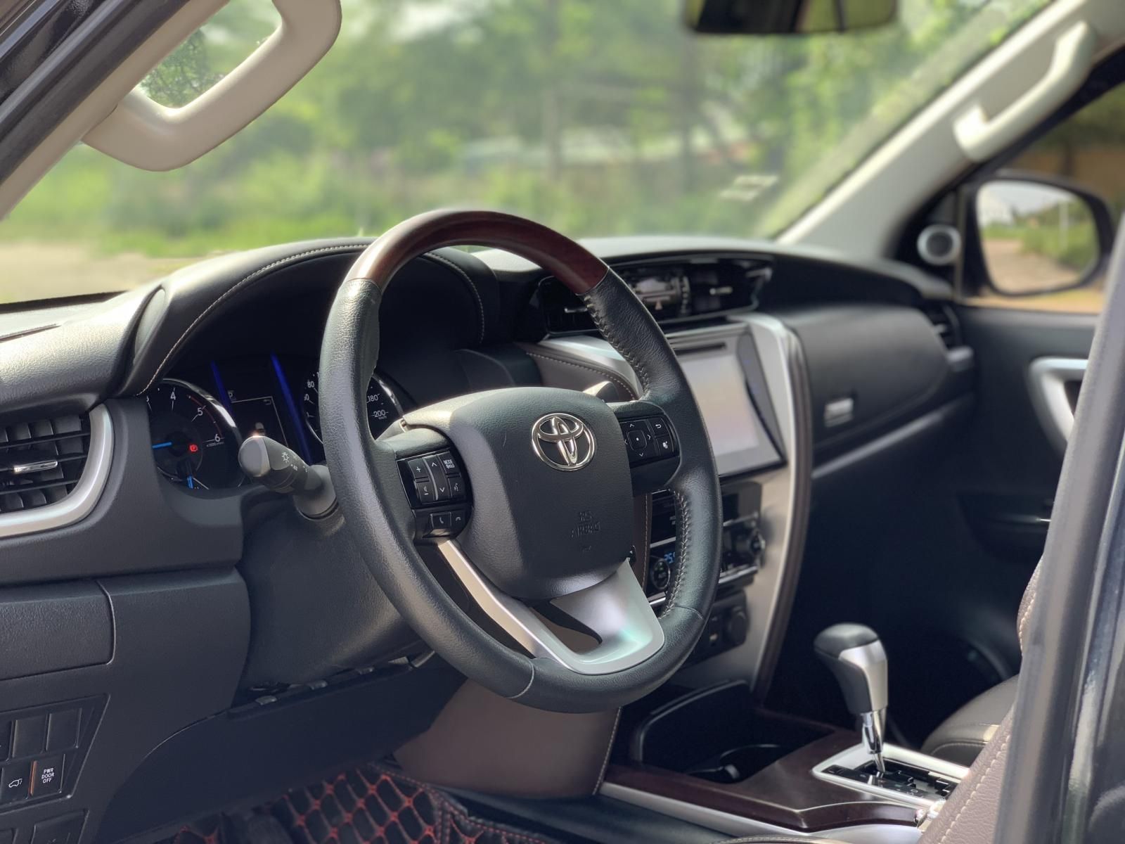 Toyota Fortuner 2019 - Máy dầu, hai cầu