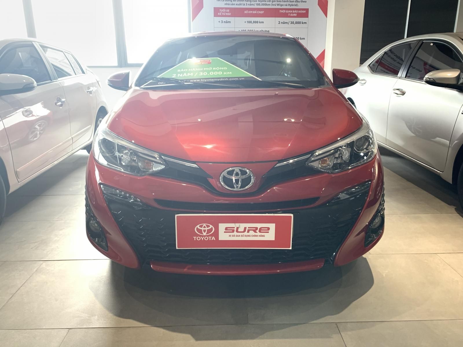 Toyota Yaris 2019 - Xe màu đỏ