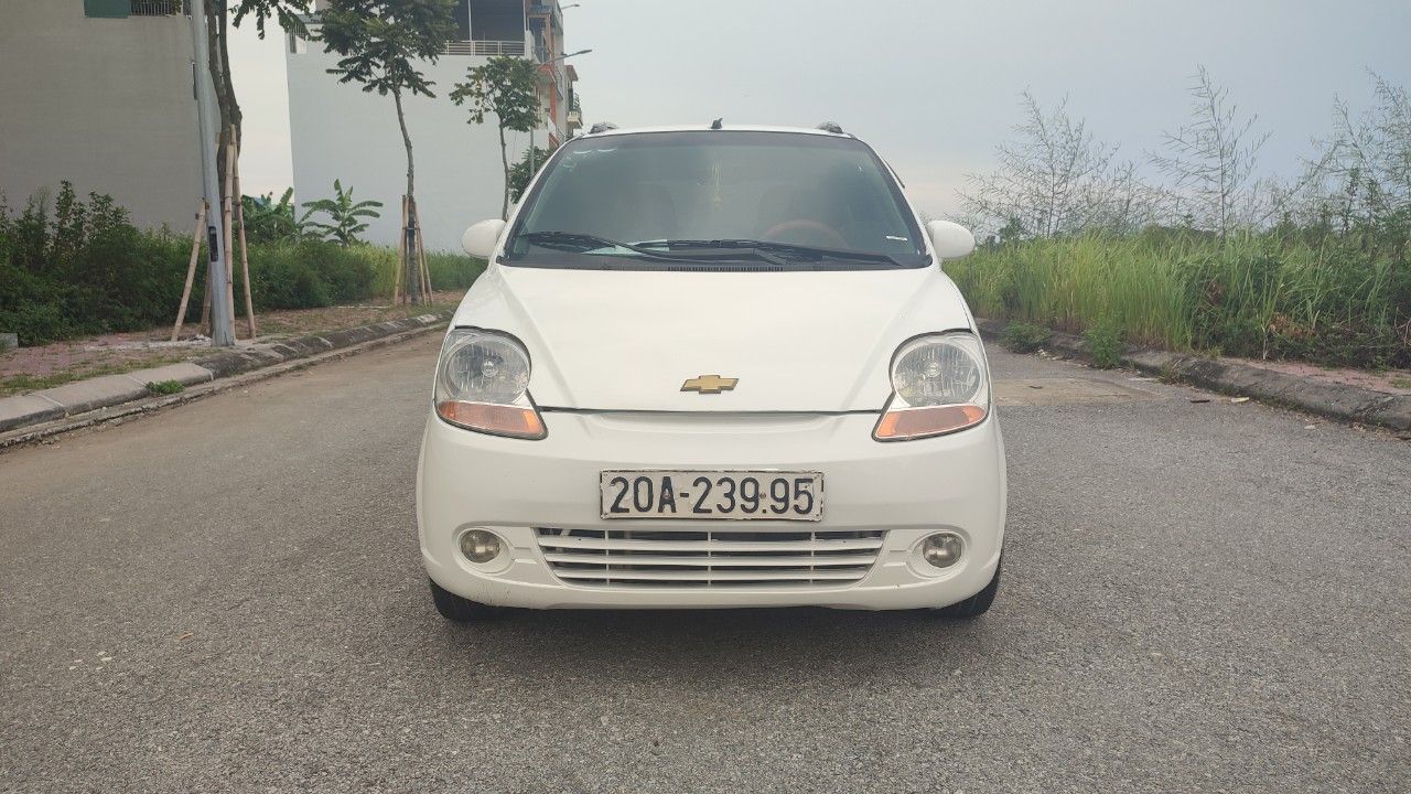 Chevrolet Spark 2010 - Màu trắng số sàn