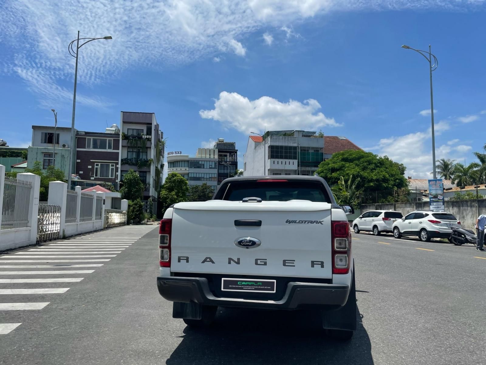 Ford Ranger 2017 - Giá bán 745tr