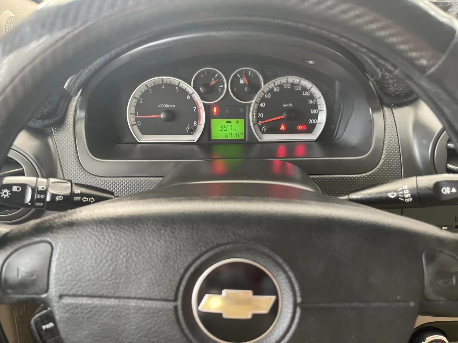 Chevrolet Aveo 2015 - Màu bạc, 256tr