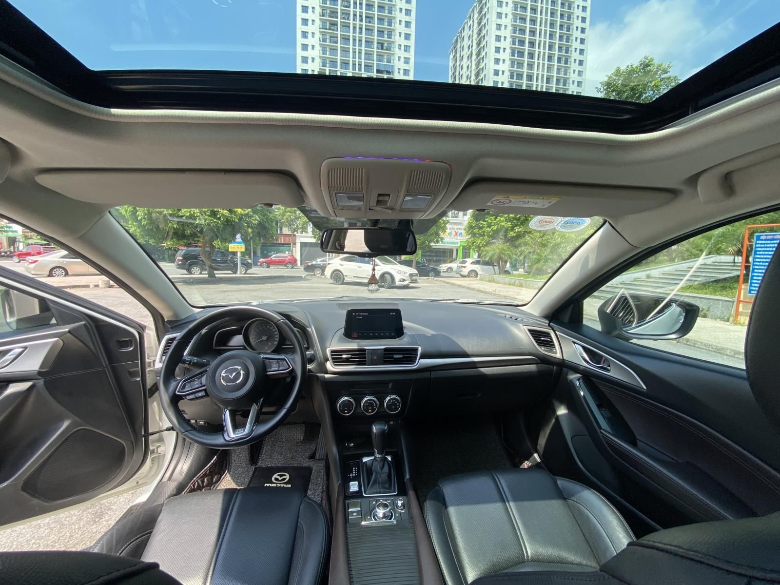 Mazda 3 2018 - Biển thành phố, giá hữu nghị