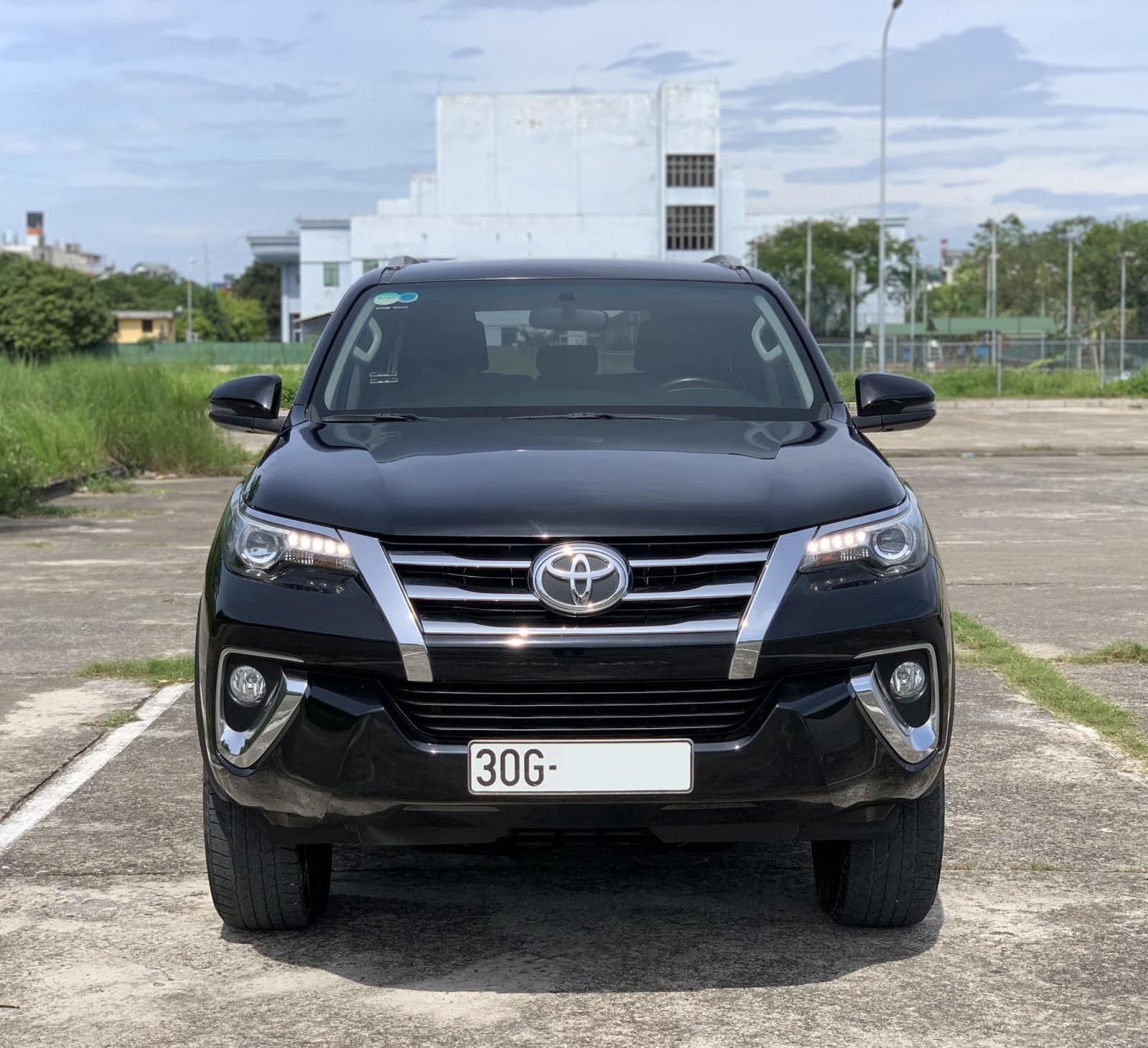 Toyota Fortuner 2019 - Máy dầu, hai cầu