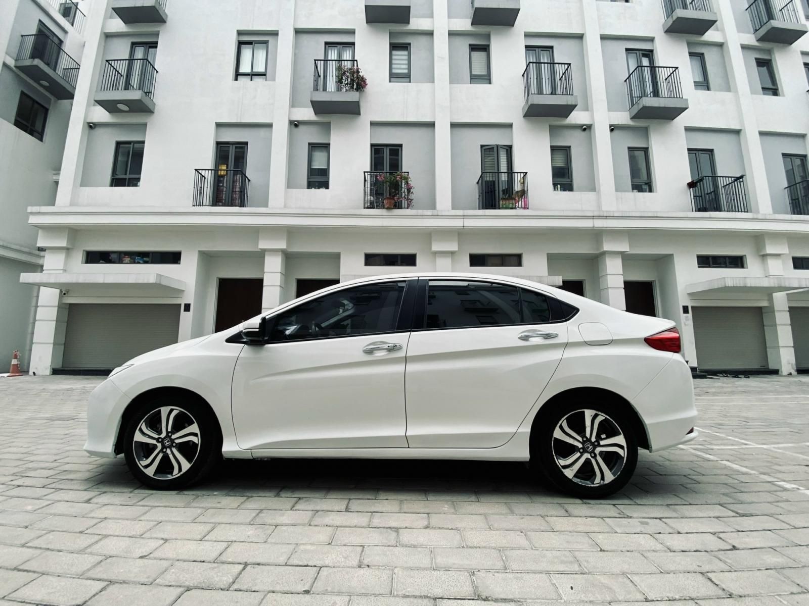 Honda City 2017 - Màu trắng, giá cực tốt