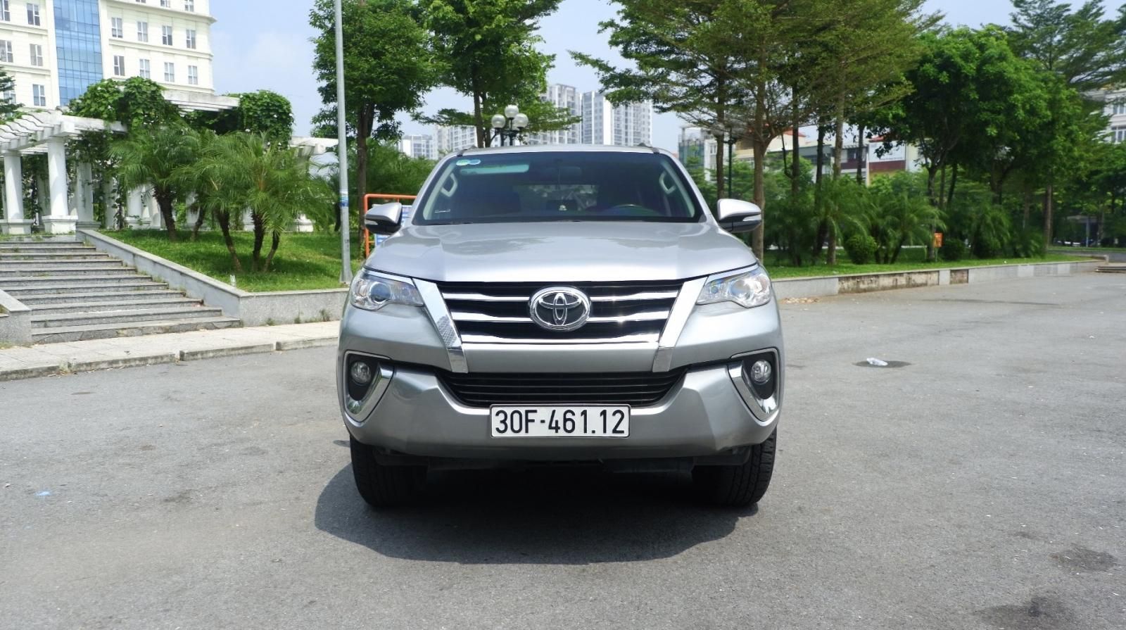 Toyota Fortuner 2017 - Màu bạc, xe nhập giá hữu nghị