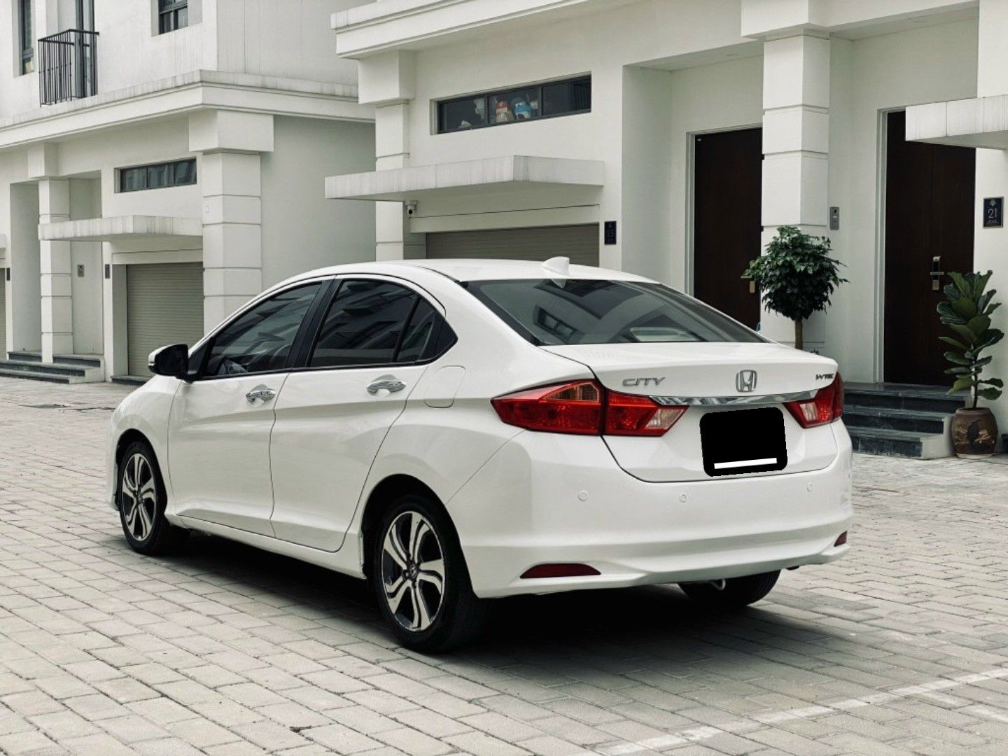 Honda City 2017 - Màu trắng, giá cực tốt