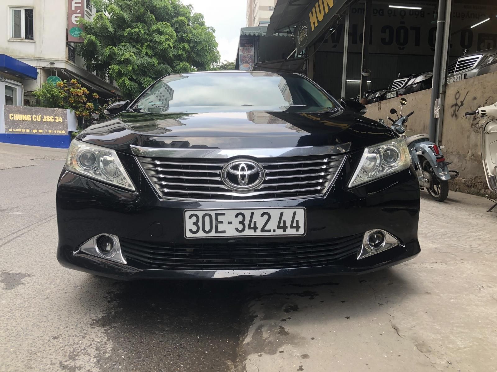 Toyota Camry 2013 - Màu đen, biển Hà Nội