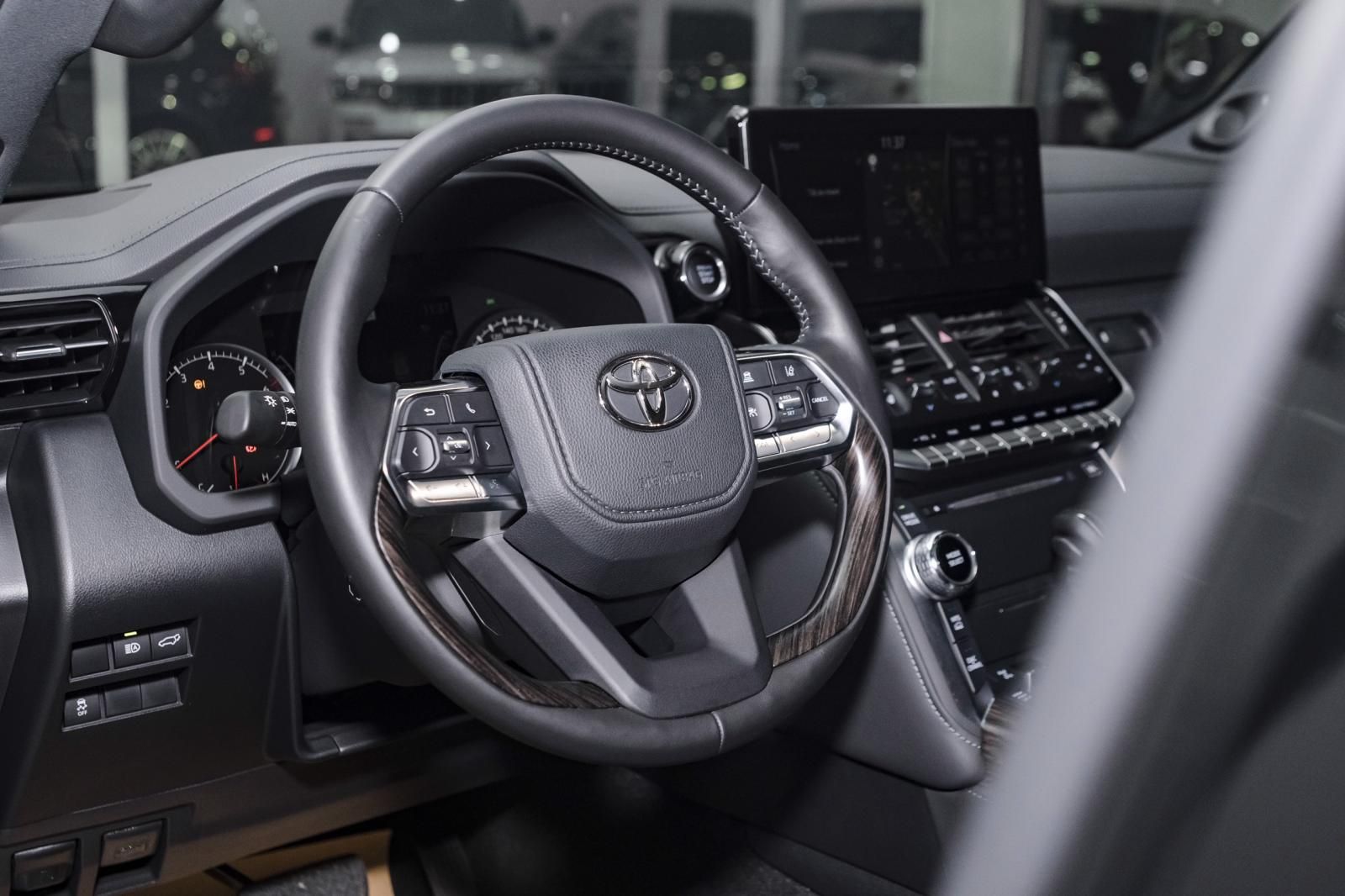 Toyota Land Cruiser 2022 - Siêu lướt, giá tốt