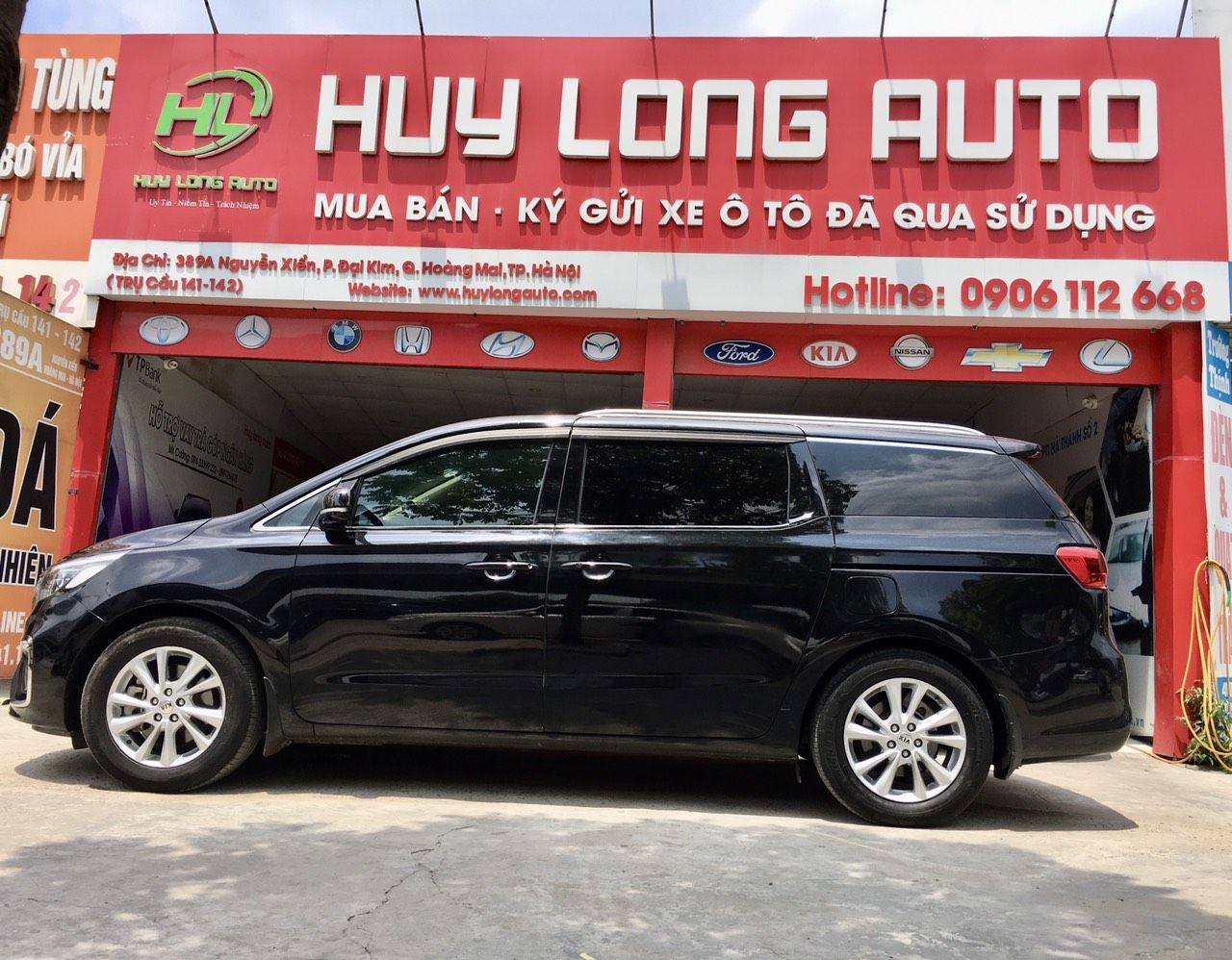 Kia Sedona 2018 - Biển SG mẫu mới