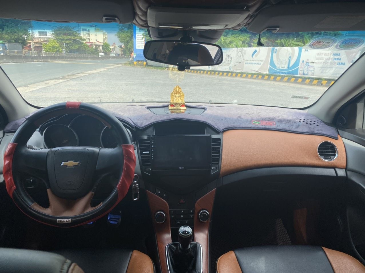 Chevrolet Cruze 2011 - Màu đen chính chủ