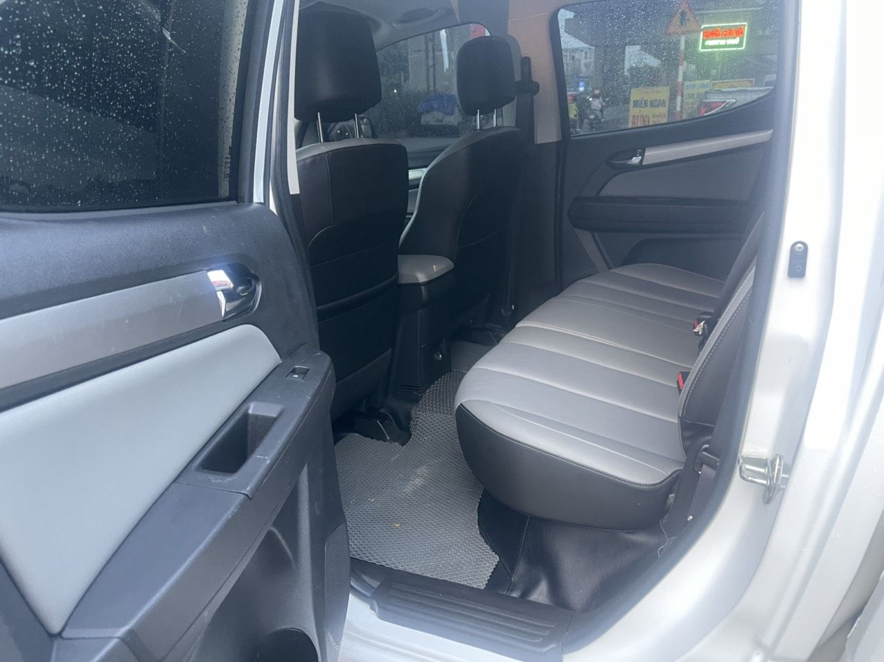 Chevrolet Colorado 2019 - Hỗ trợ trả góp 70%, xe đẹp, tặng thẻ bảo dưỡng 1 free 1 năm