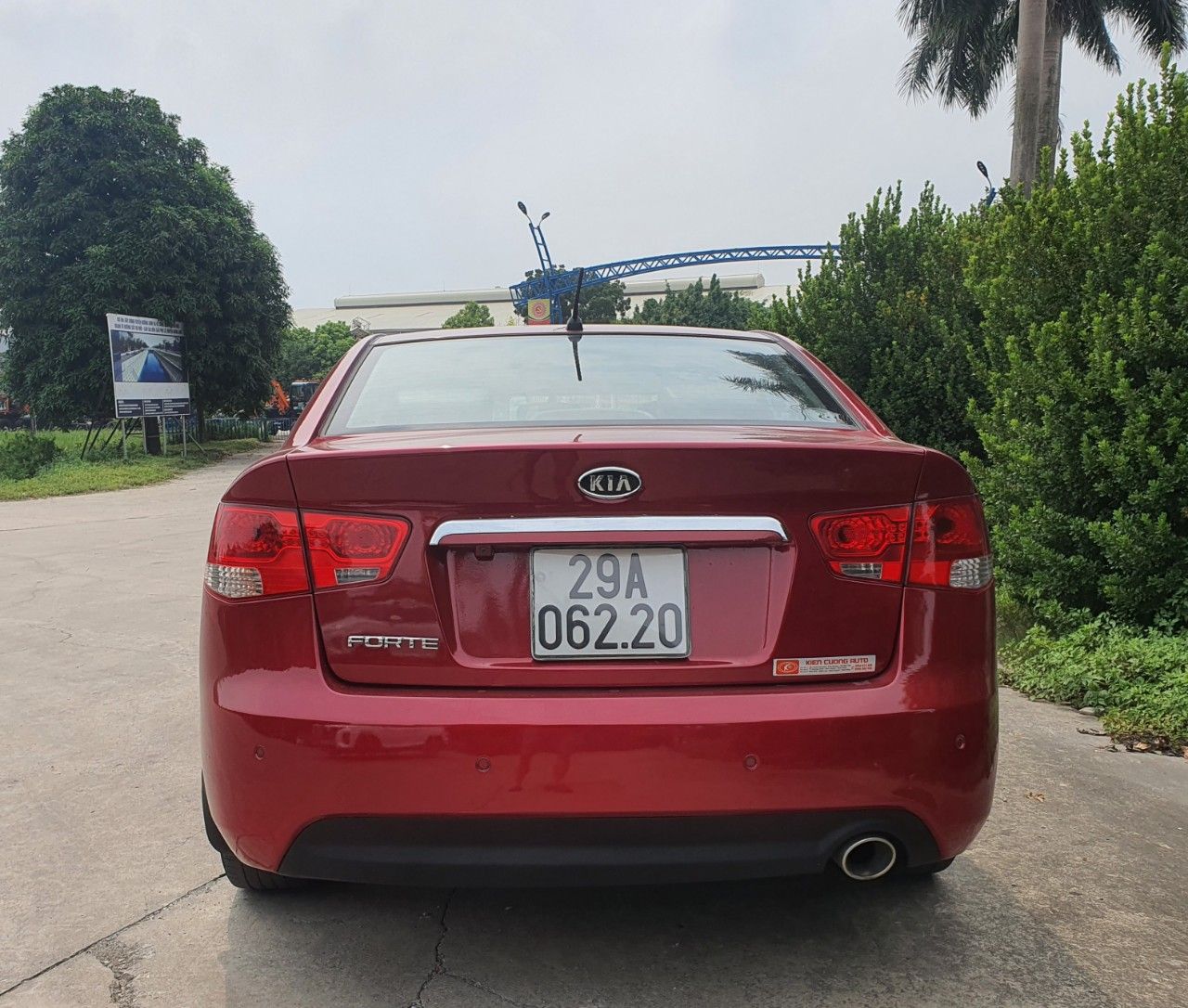 Kia Forte 2010 - Màu đỏ, 320 triệu