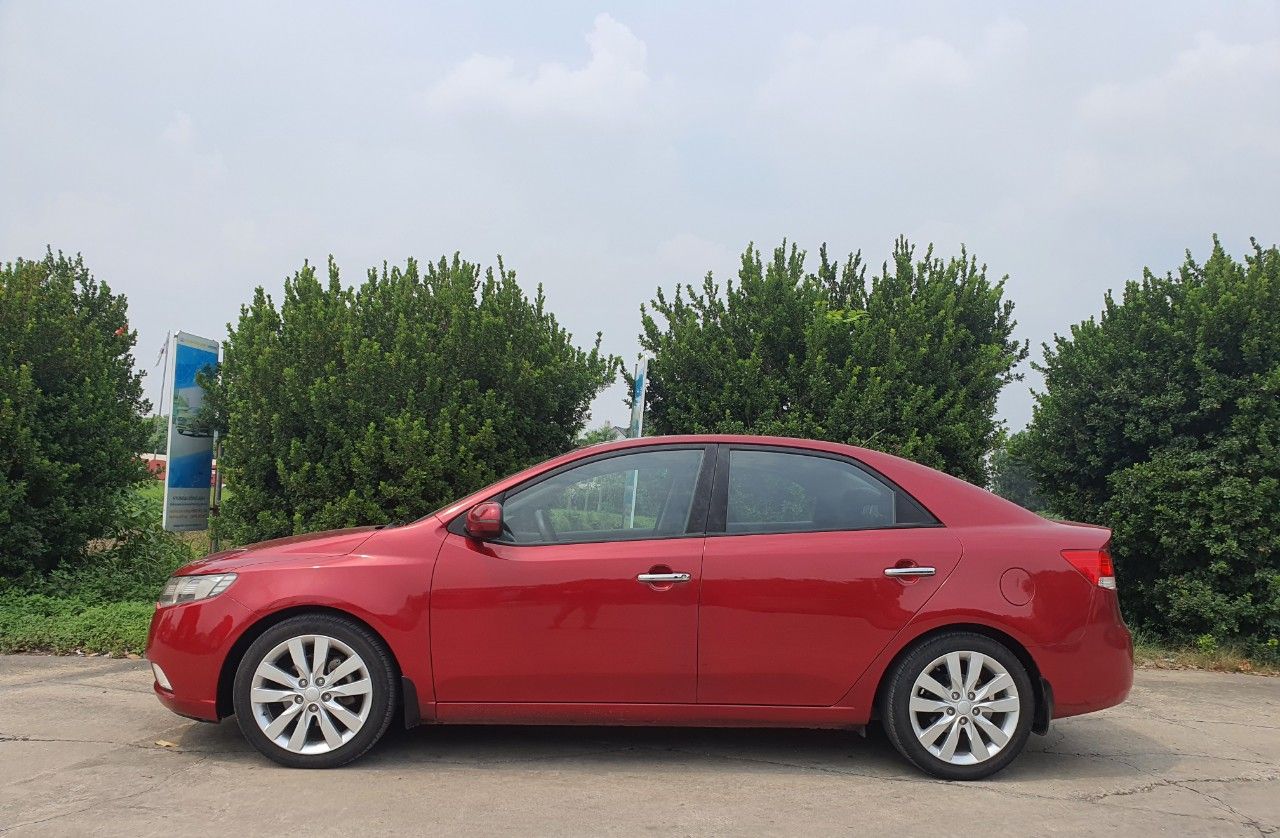 Kia Forte 2010 - Màu đỏ, 320 triệu