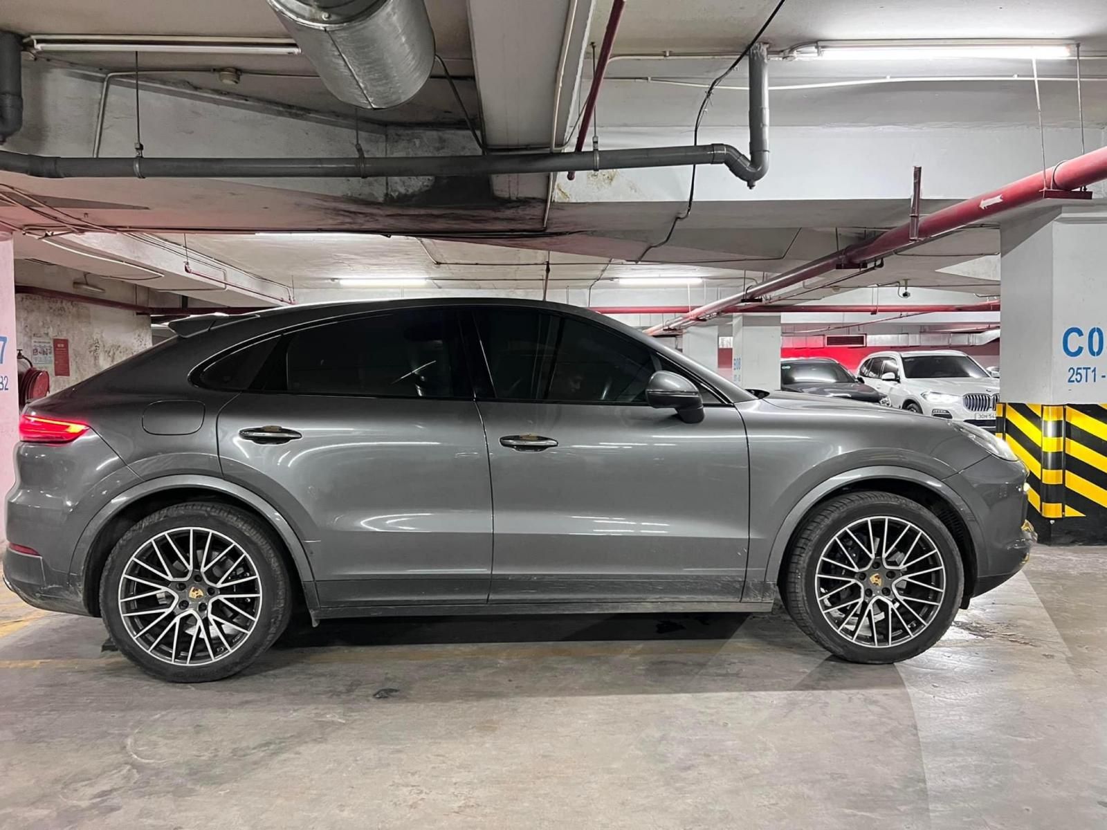 Porsche Cayenne 2020 - Cần bán xe siêu lướt